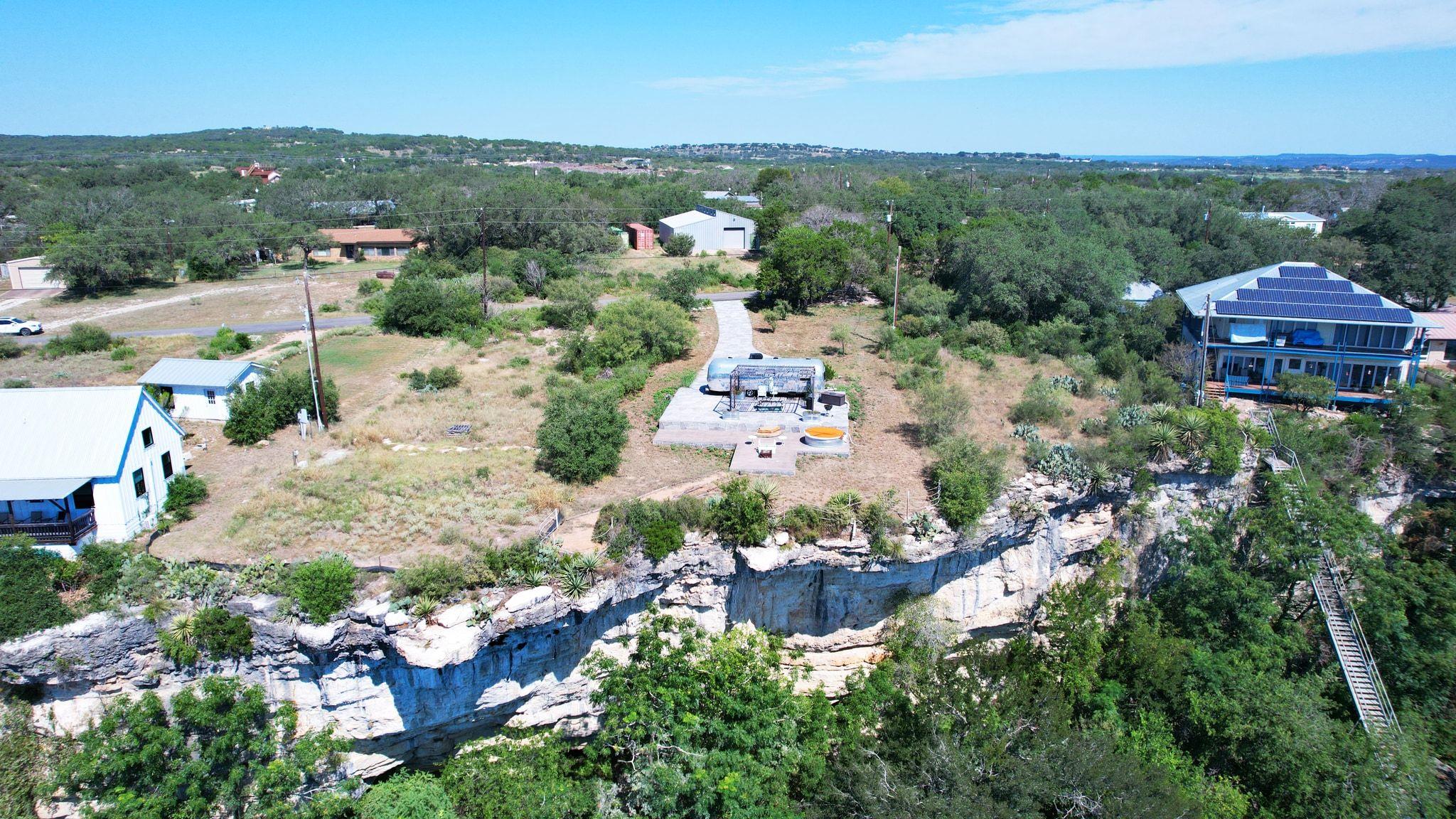 25625 Pedernales Point Dr, Spicewood, TX 78669