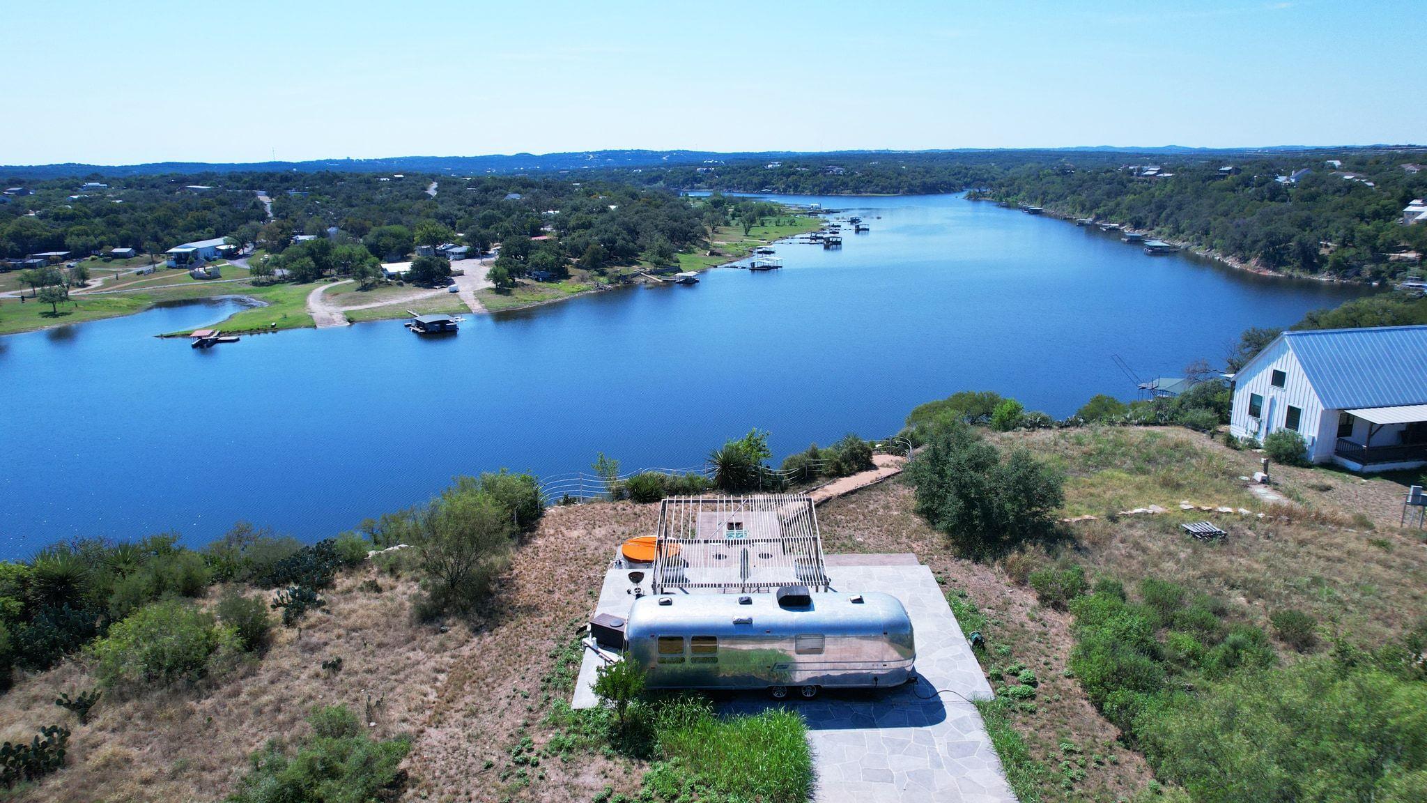 25625 Pedernales Point Dr, Spicewood, TX 78669