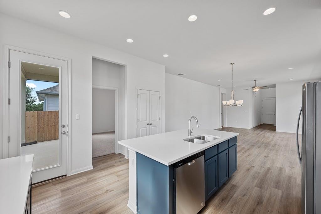 320 Creek Rd # 206, Dripping Springs, TX 78620