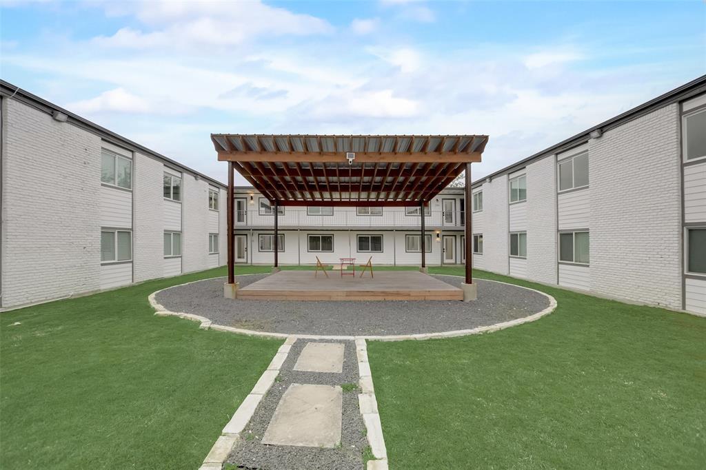 1200 E 52nd St # 207, Austin, TX 78723