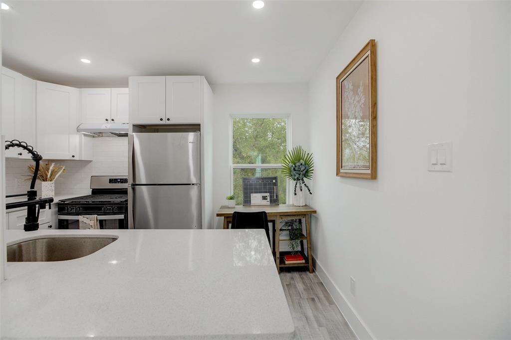 1200 E 52nd St # 207, Austin, TX 78723