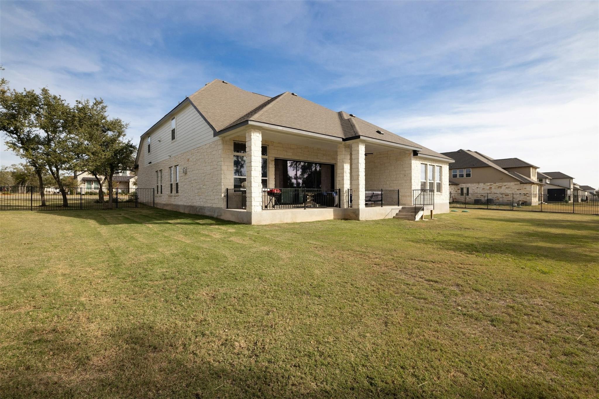 172 Shady Hill Loop, Liberty Hill, TX 78642