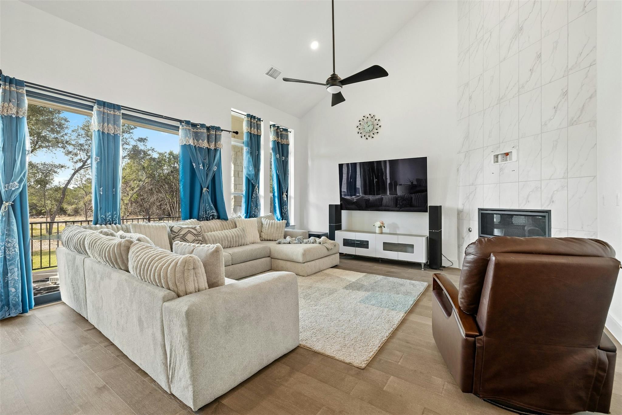 172 Shady Hill Loop, Liberty Hill, TX 78642