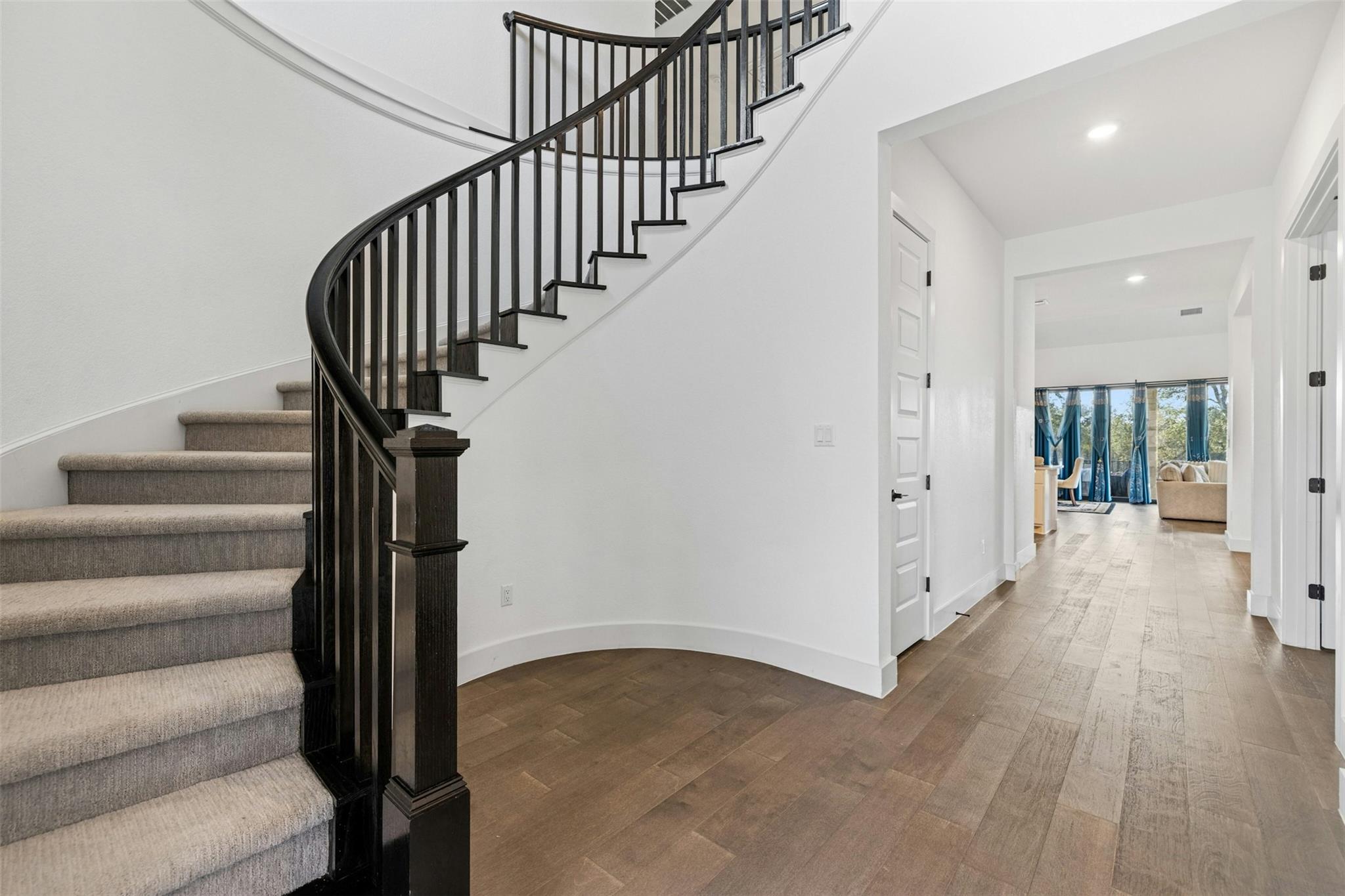 172 Shady Hill Loop, Liberty Hill, TX 78642