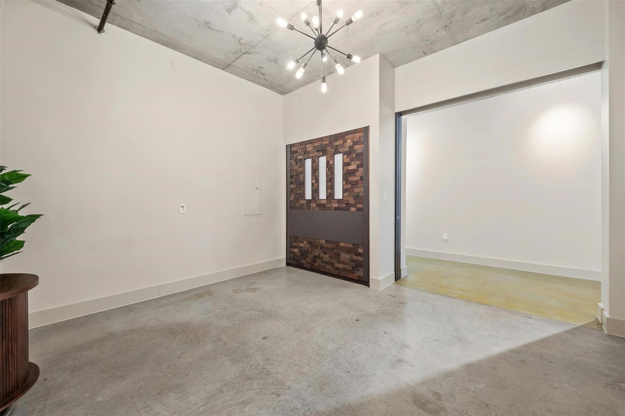 800 W 5th St # 1104, Austin, TX 78703