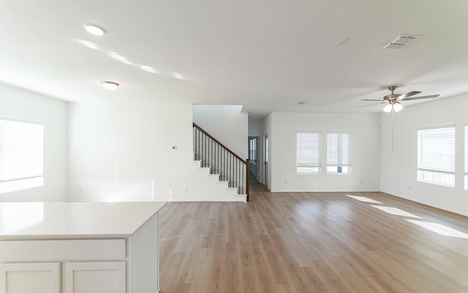 337 Yosemite Dr, Kyle, TX 78640