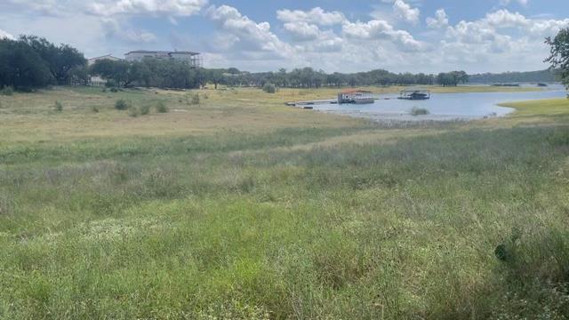 1303 Robin Trl, Lago Vista, TX 78645