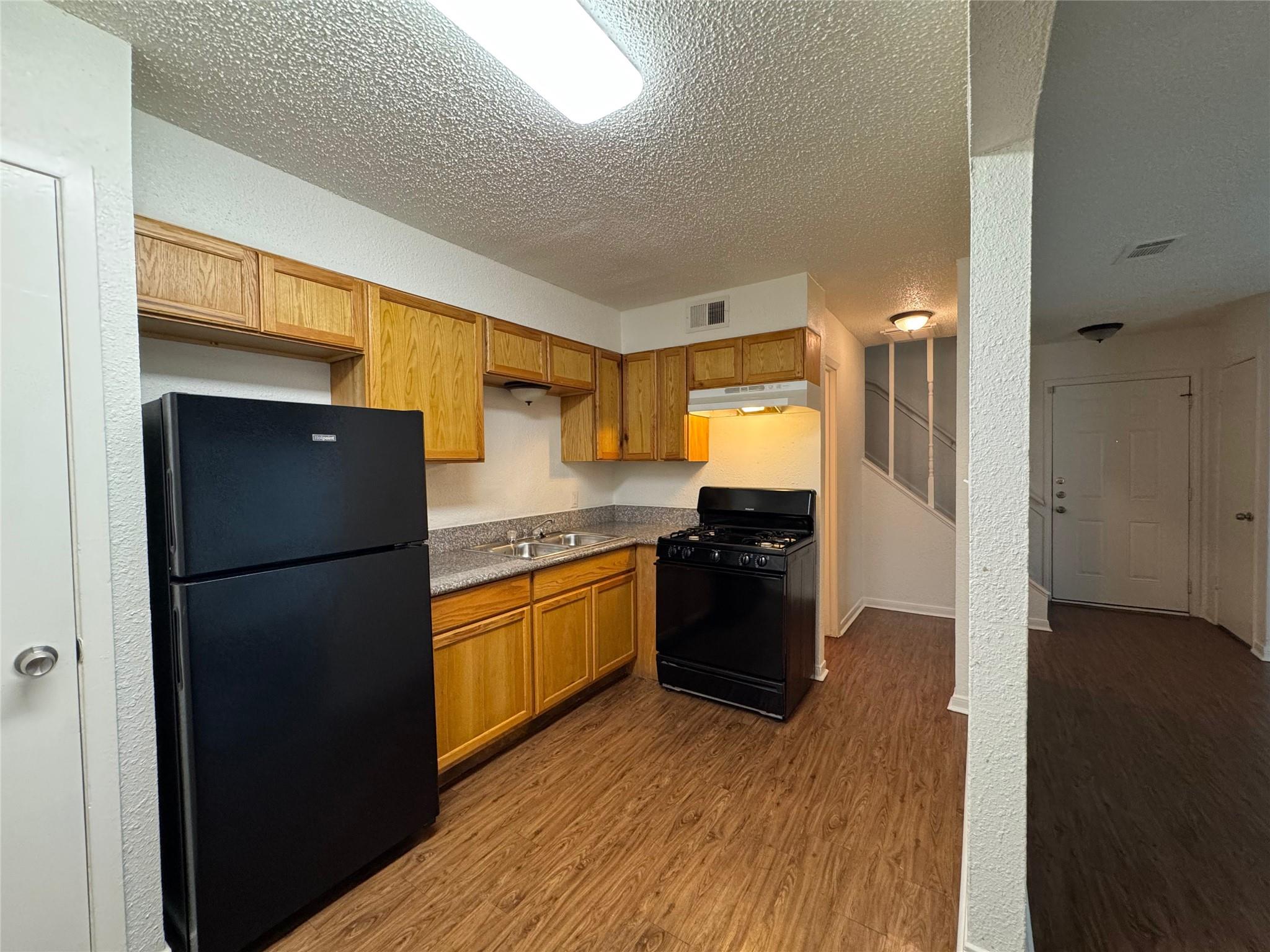 4904 West Wind Trl # 104, Austin, TX 78745