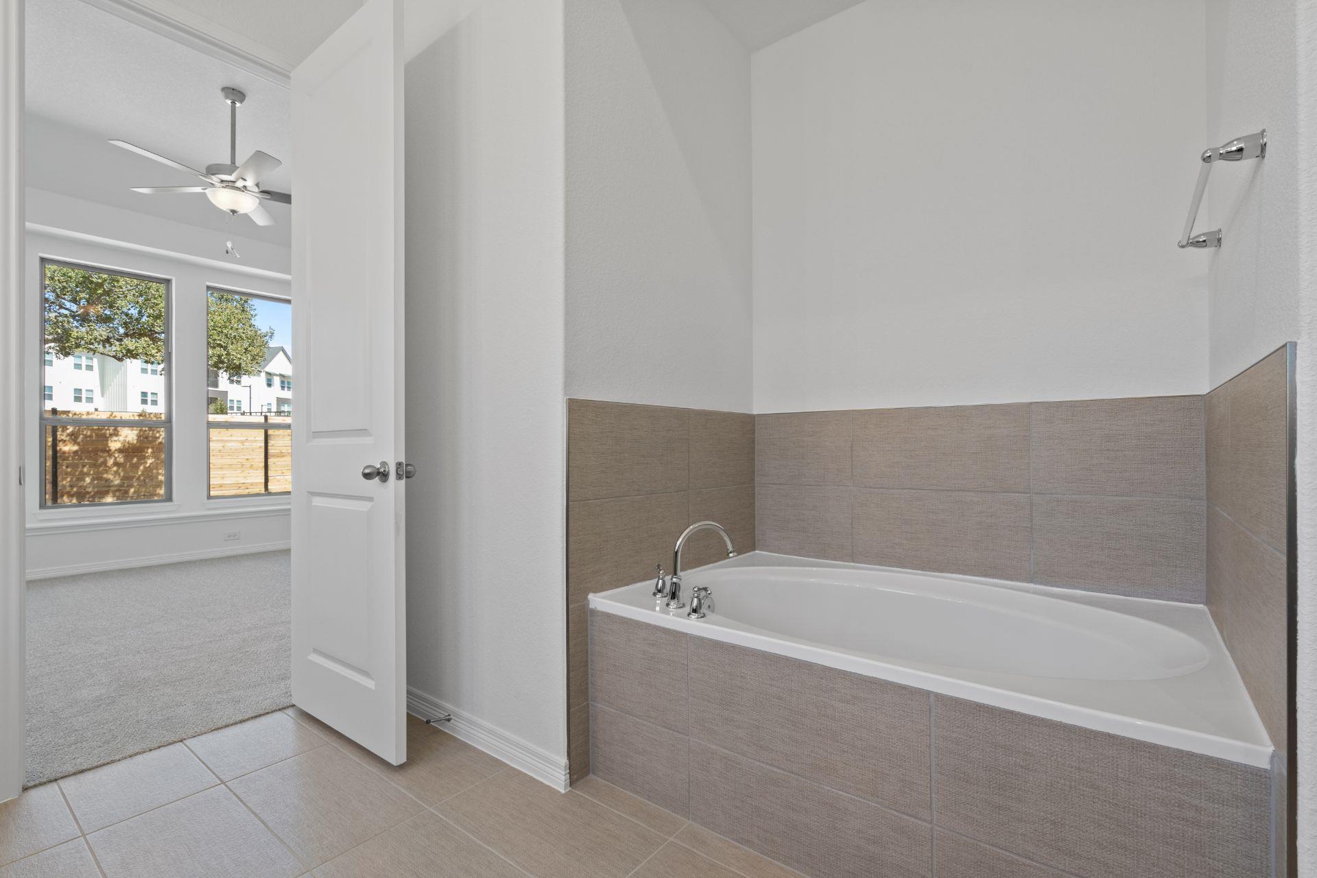 520 Raleigh Dr, Georgetown, TX 78633