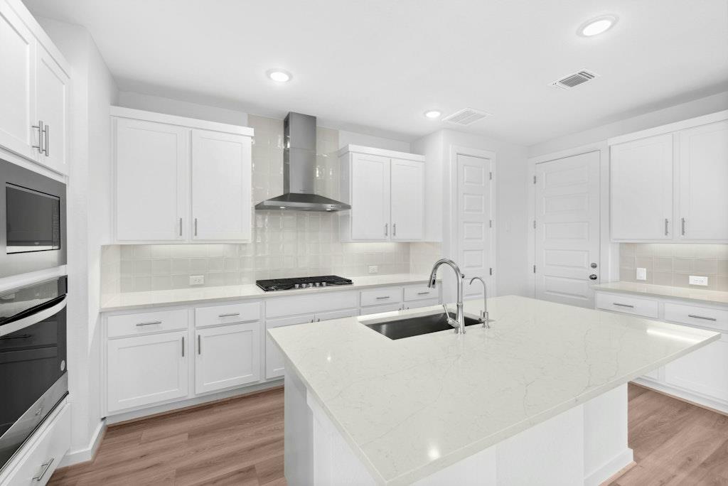 105 Cintilar St, Liberty Hill, TX 78642
