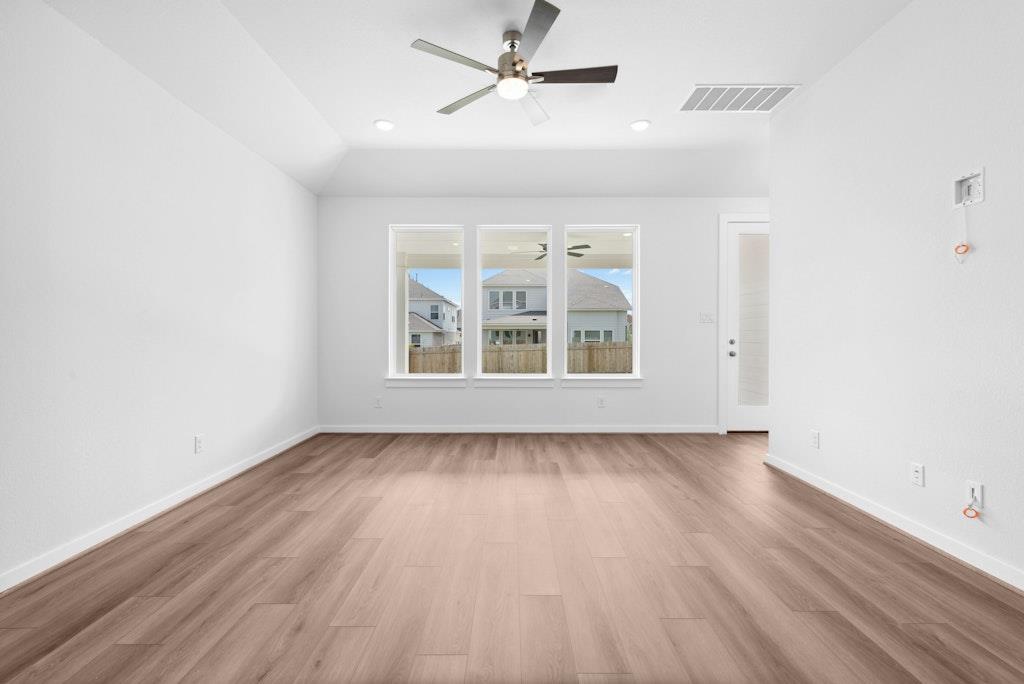 105 Cintilar St, Liberty Hill, TX 78642
