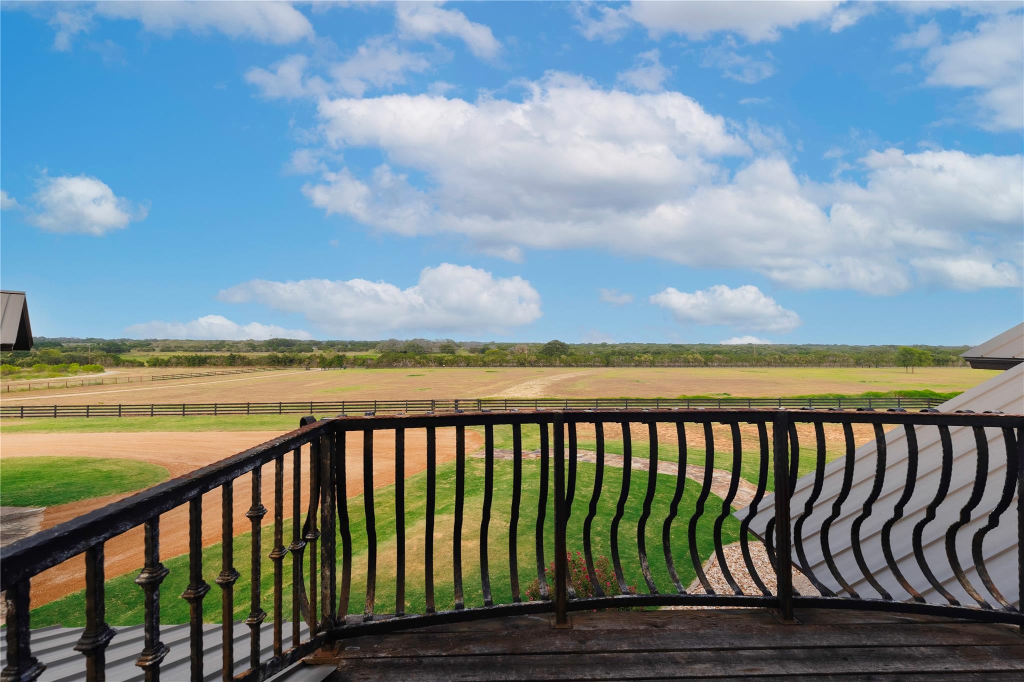 1400 County Road 320, Bertram, TX 78605