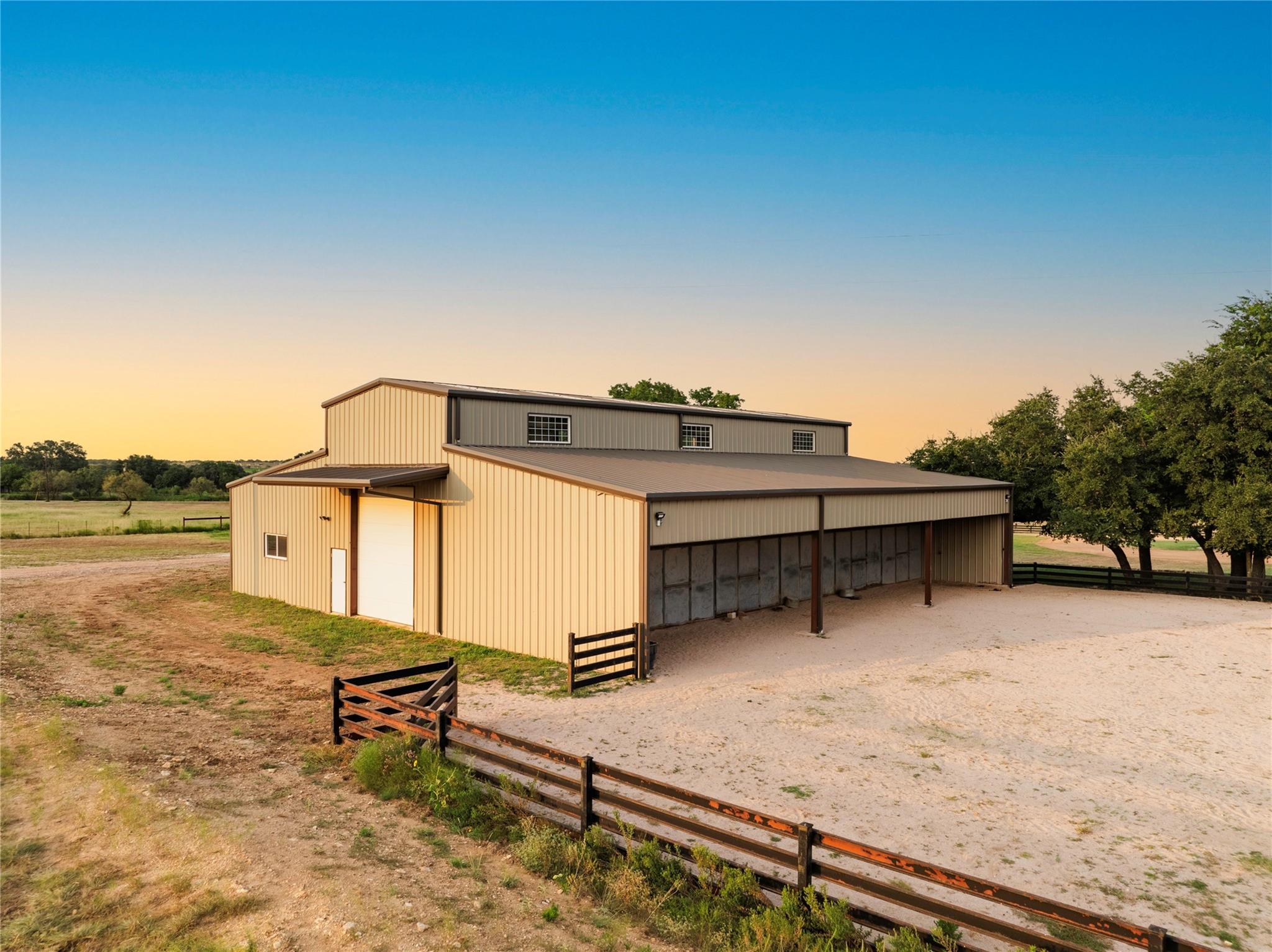 1400 County Road 320, Bertram, TX 78605