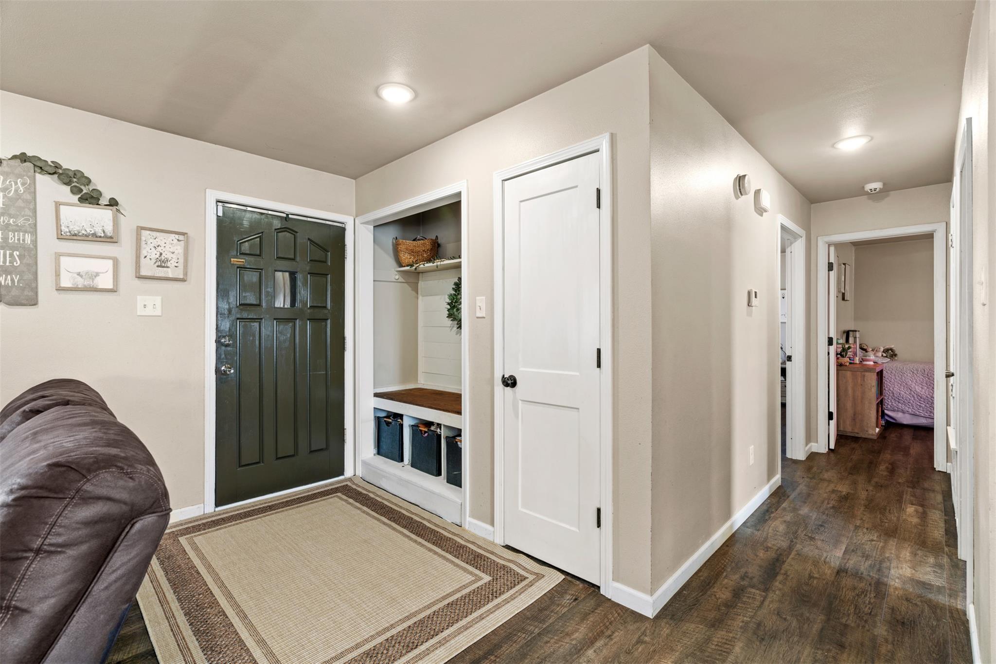 1611 Brazos Ave, Rockdale, TX 76567