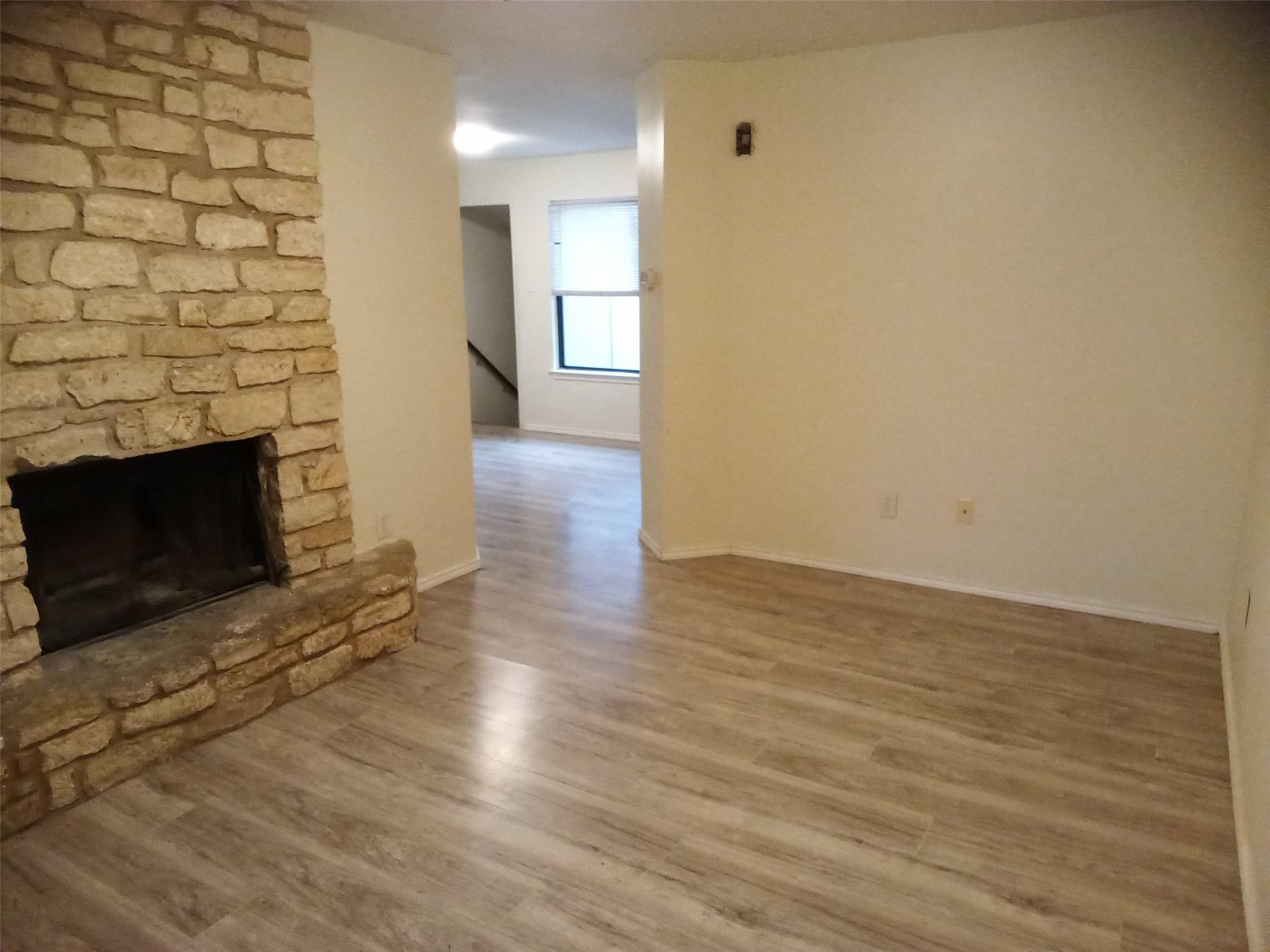 1750 Timber Ridge Rd # 107, Austin, TX 78741