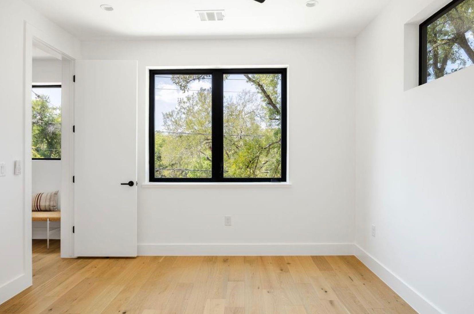 1311 Deloney St, Austin, TX 78721