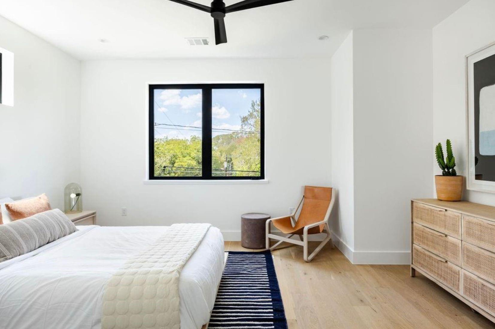 1311 Deloney St, Austin, TX 78721