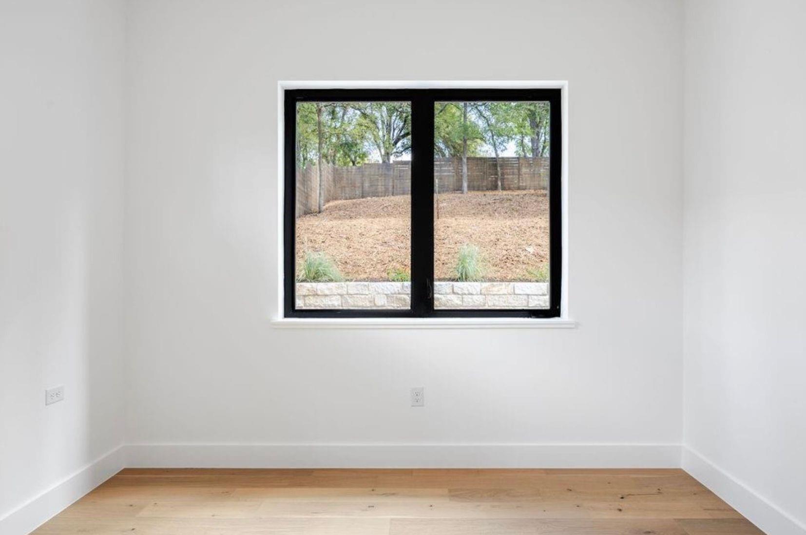 1311 Deloney St, Austin, TX 78721