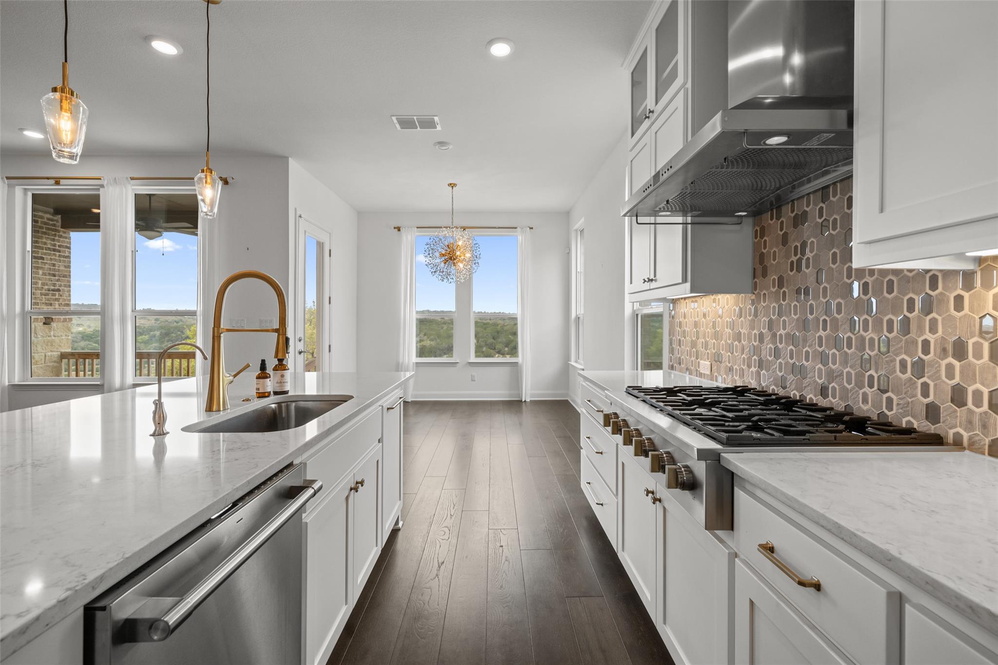 6112 Cuchara Bnd, Austin, TX 78738
