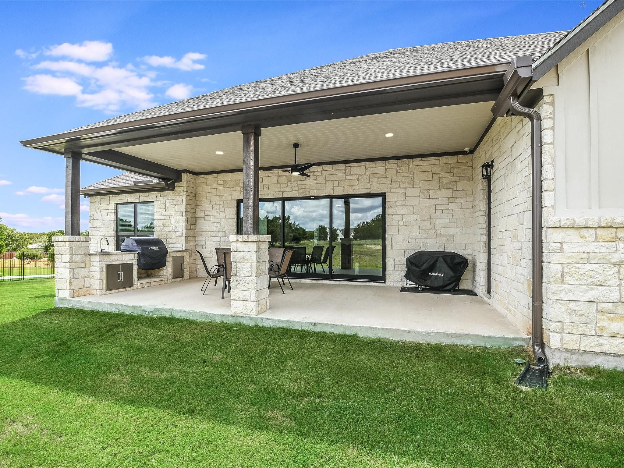 113 Tesoro Perdido Cv, Liberty Hill, TX 78642