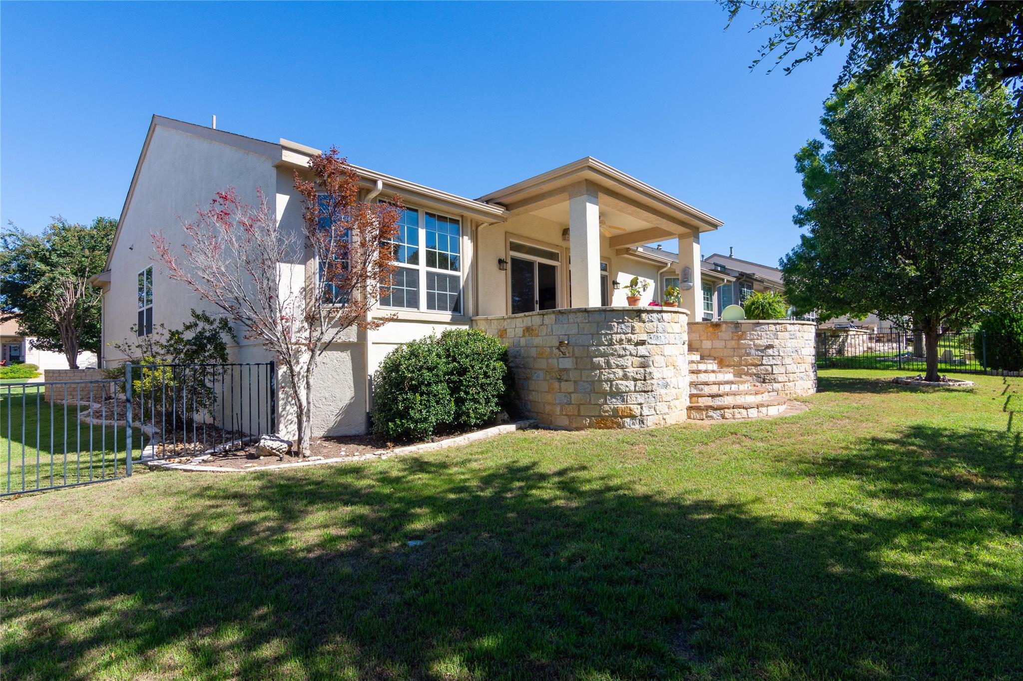 411 Palmetto Dr, Georgetown, TX 78633