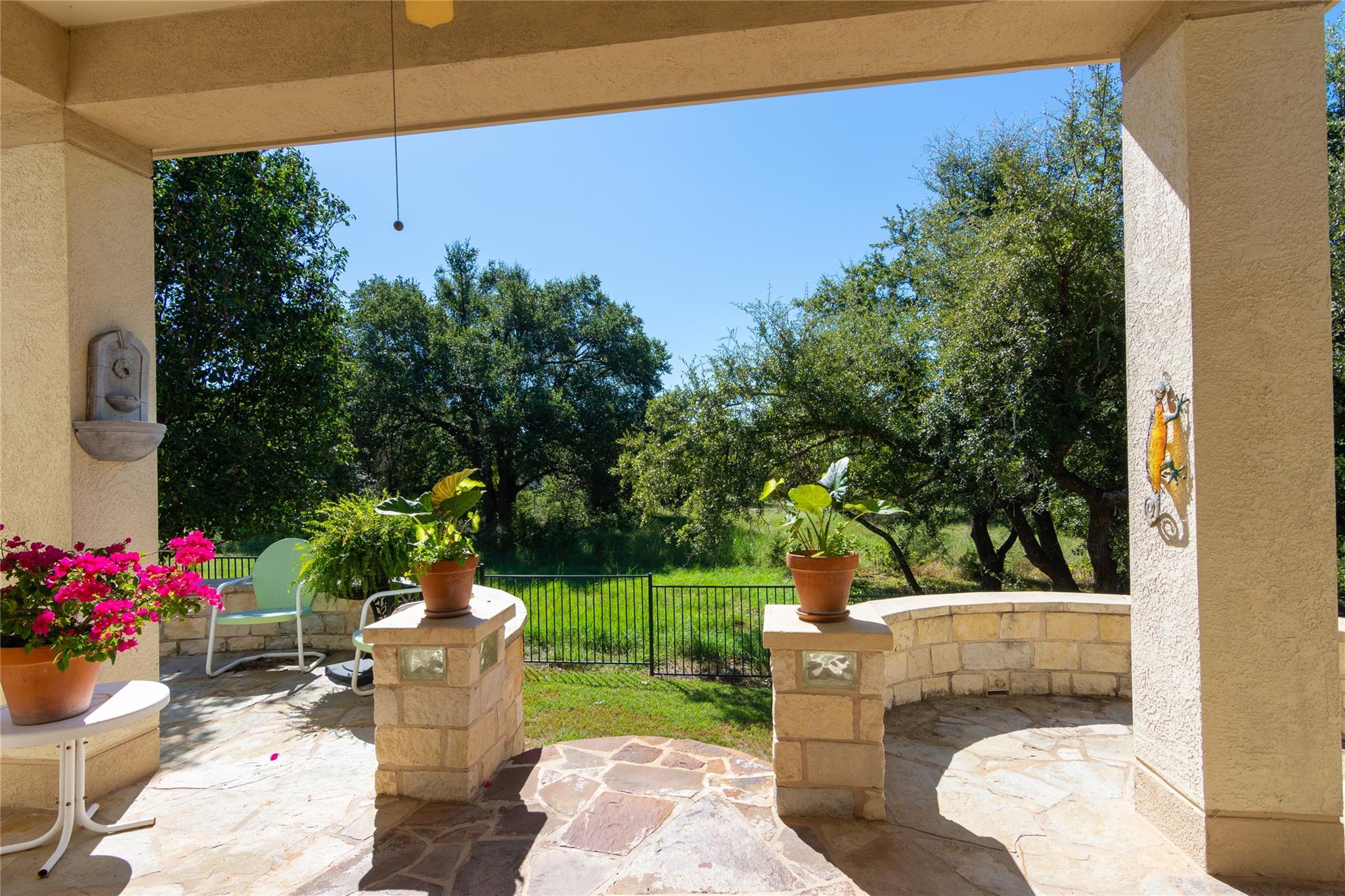 411 Palmetto Dr, Georgetown, TX 78633