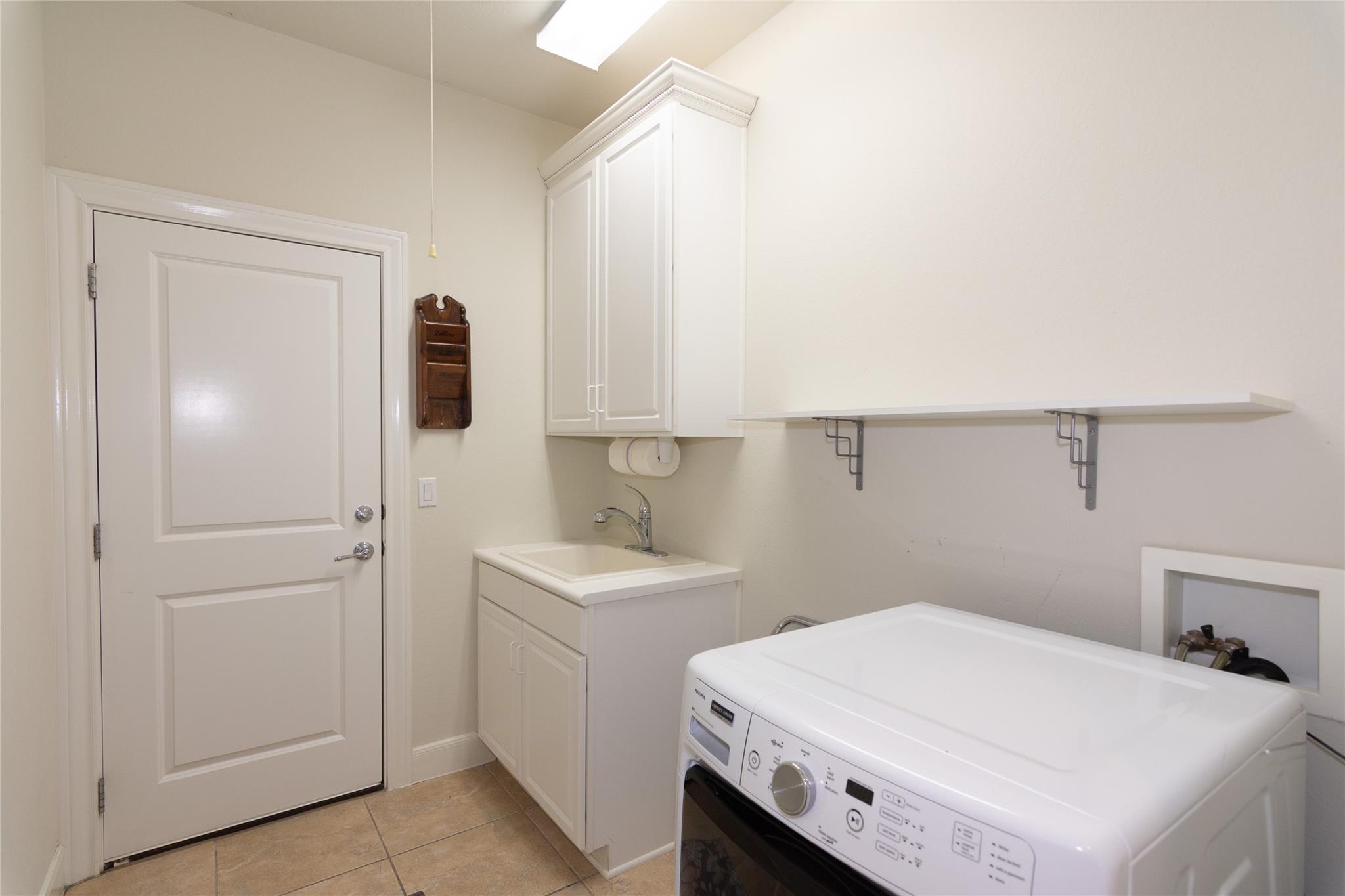 411 Palmetto Dr, Georgetown, TX 78633