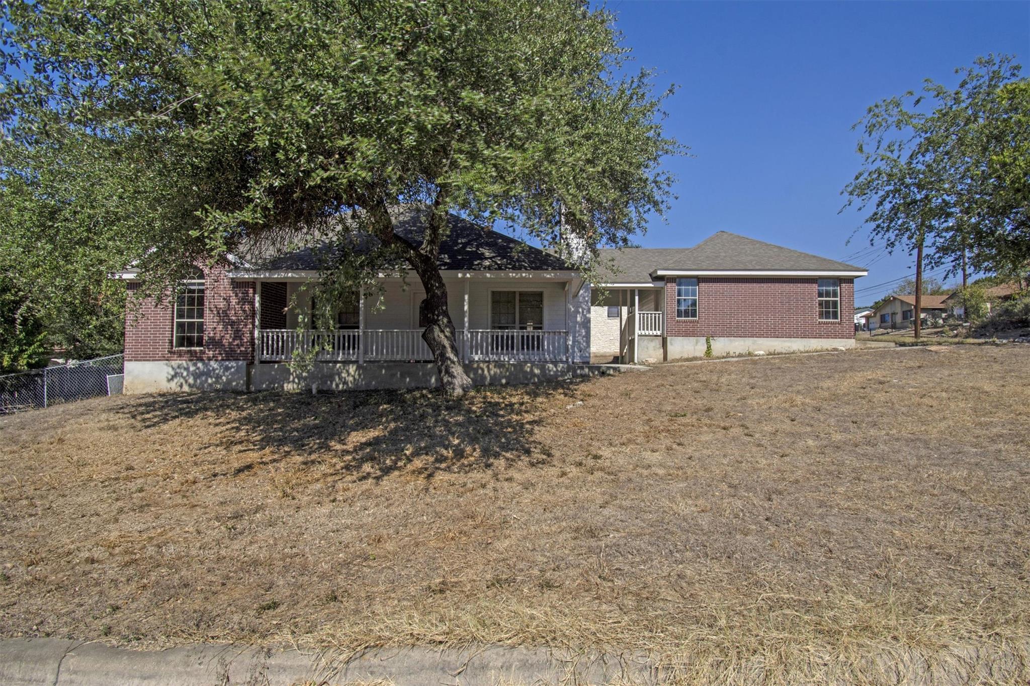 2016 Castle Gate Cir, San Marcos, TX 78666