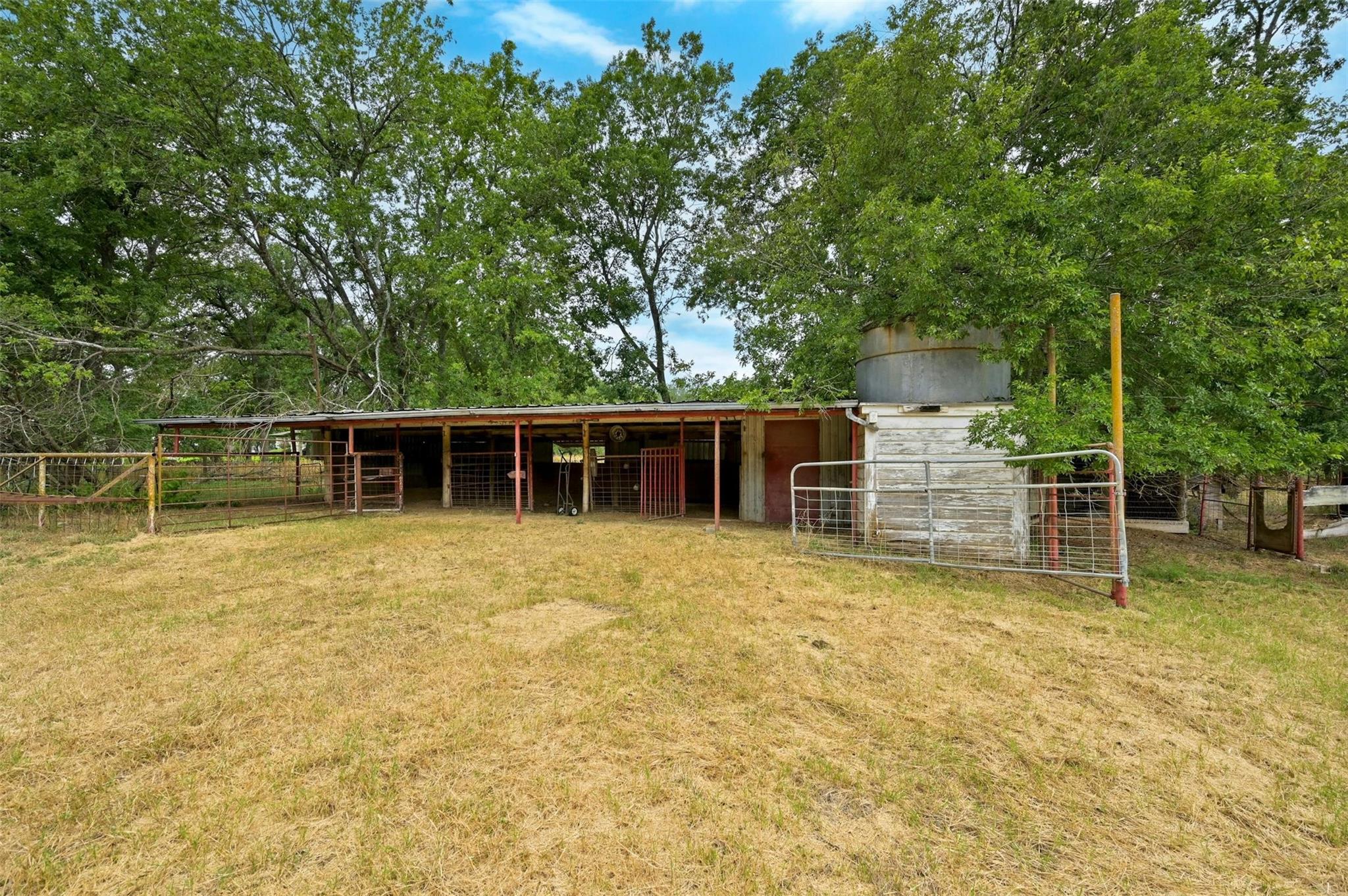 20 Pillow Rd, Sunset Valley, TX 78745