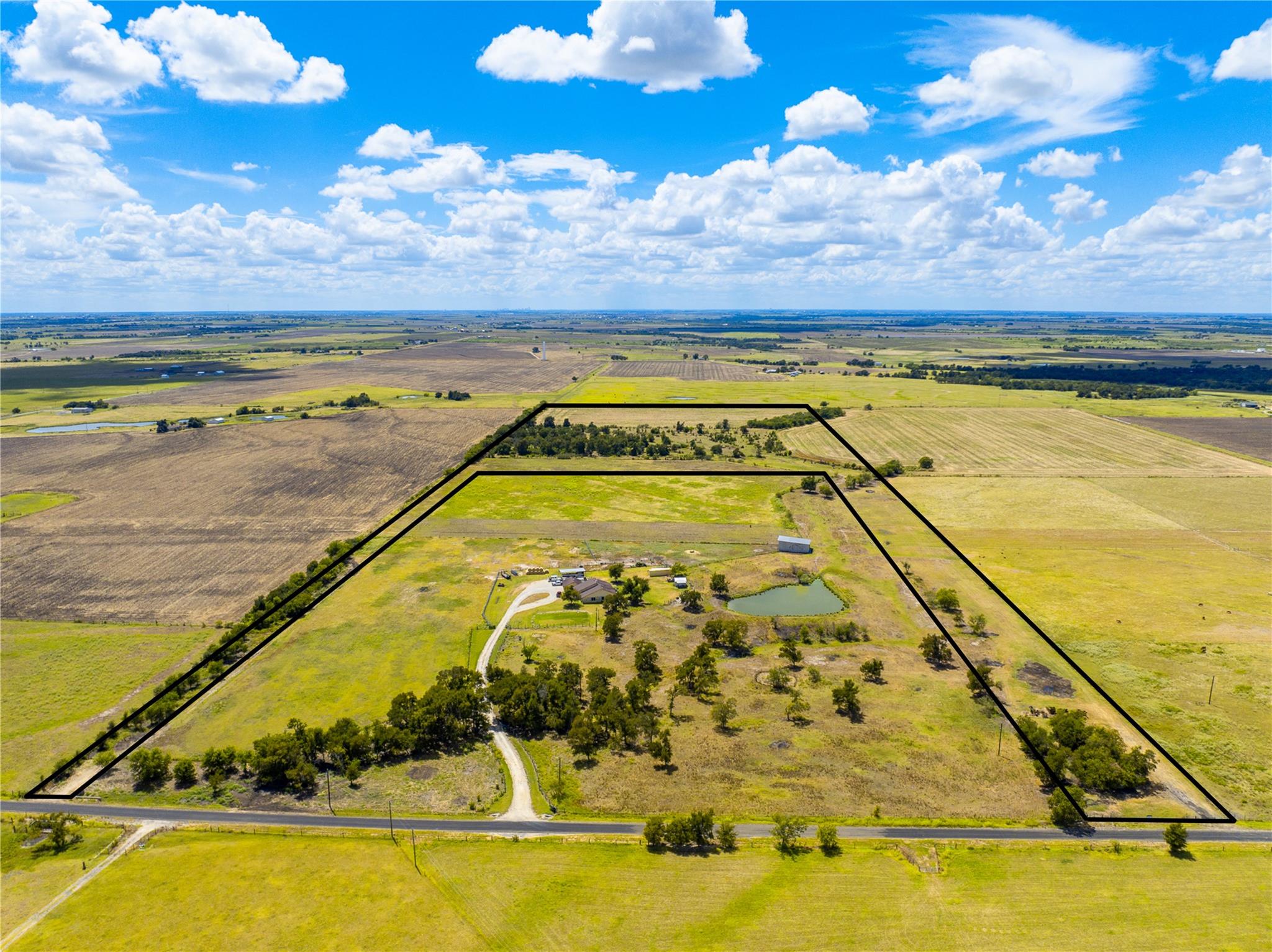 0 470 Ctr, Coupland, TX 78615