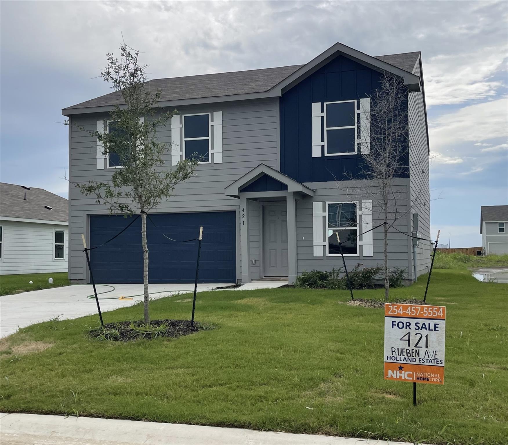 421 Rueben Ave, Holland, TX 76534