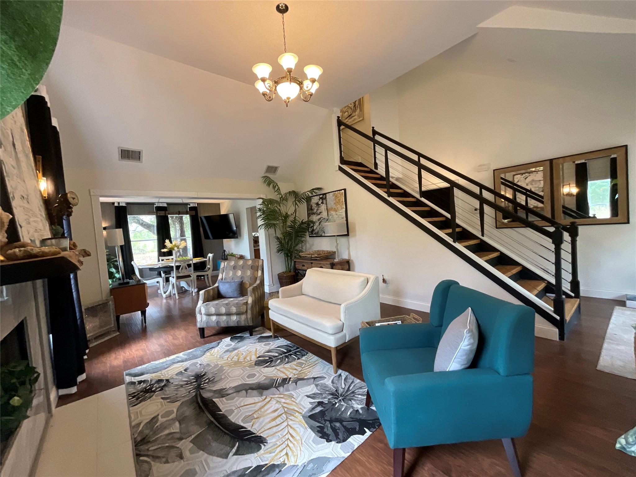 322-342 Whispering Woods Dr, Rockport, TX 78382