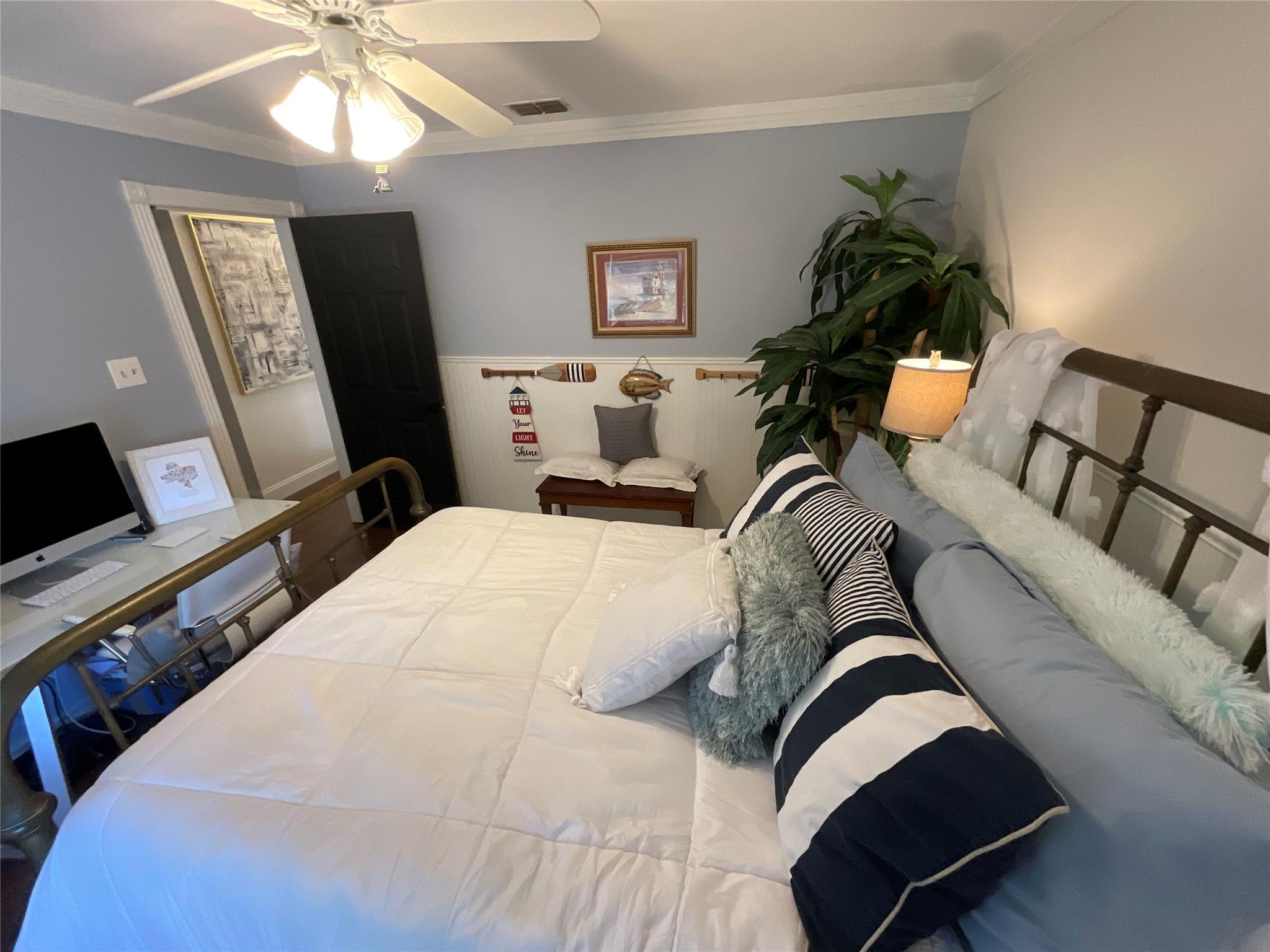 322-342 Whispering Woods Dr, Rockport, TX 78382