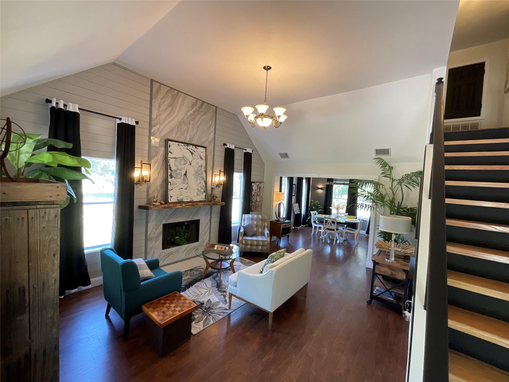 322-342 Whispering Woods Dr, Rockport, TX 78382