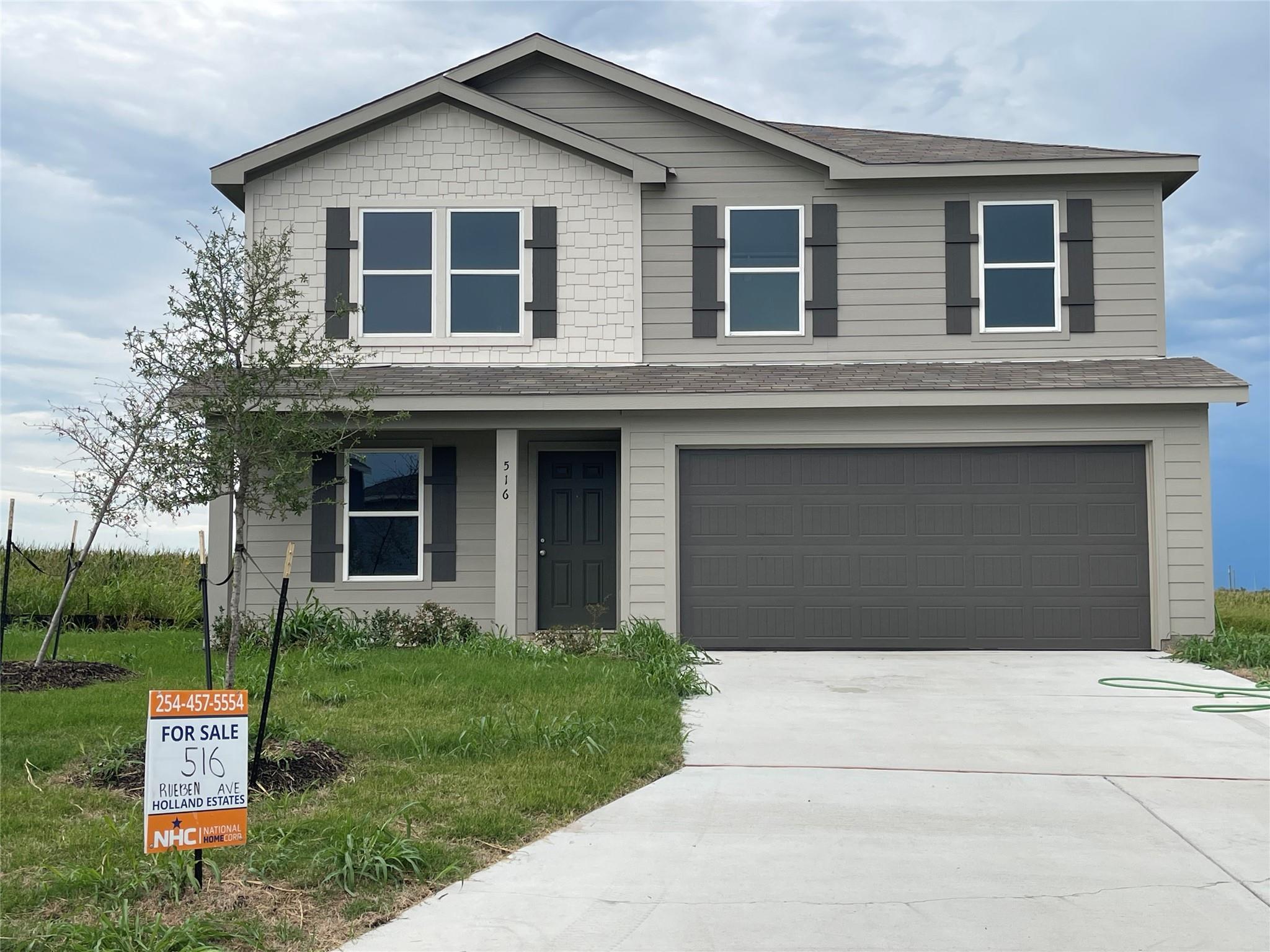 516 Rueben Ave, Holland, TX 76534