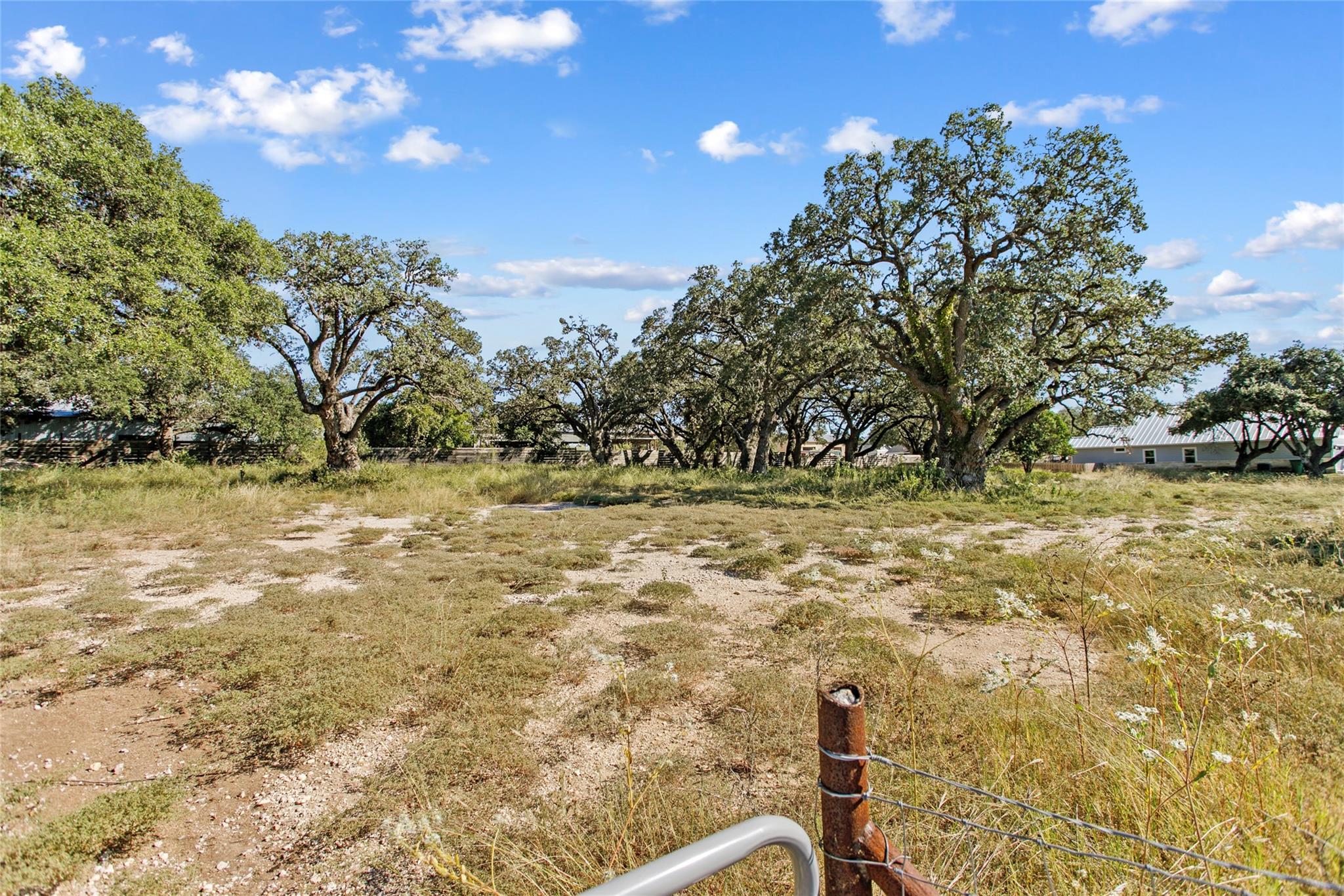 1420 Greenlawn Pkwy, Blanco, TX 88606