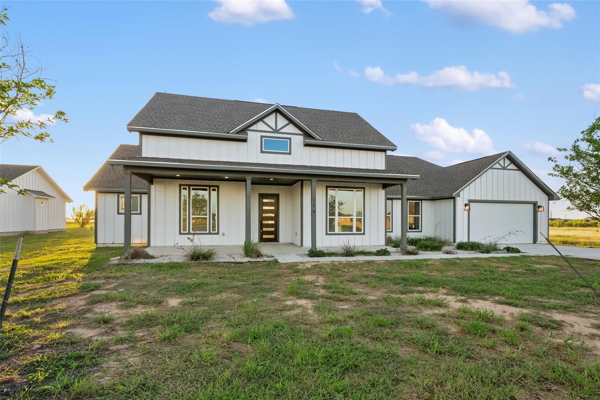 116 Bianca Cir, Del Valle, TX 78617