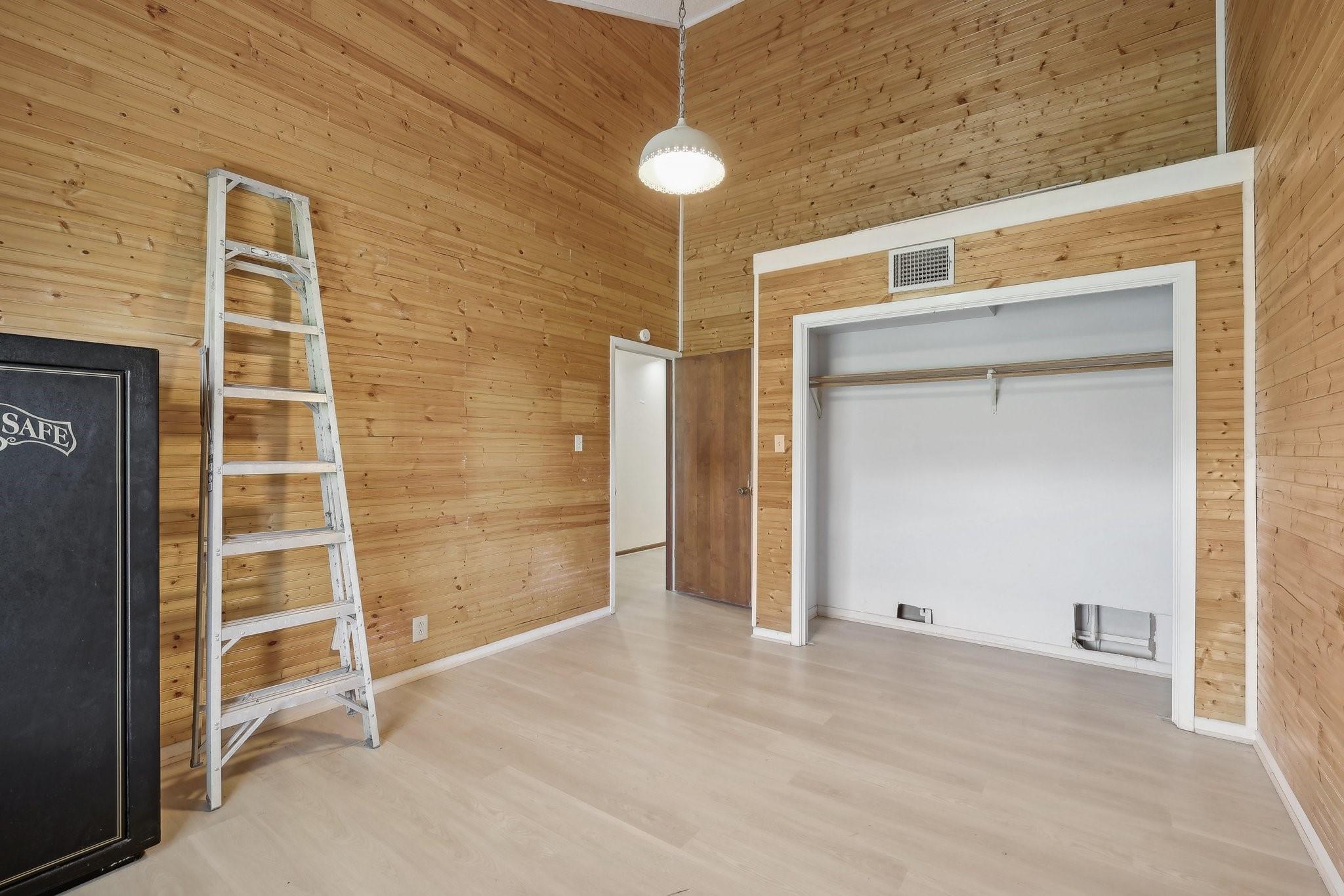 2715 Crider Rd, Marble Falls, TX 78654