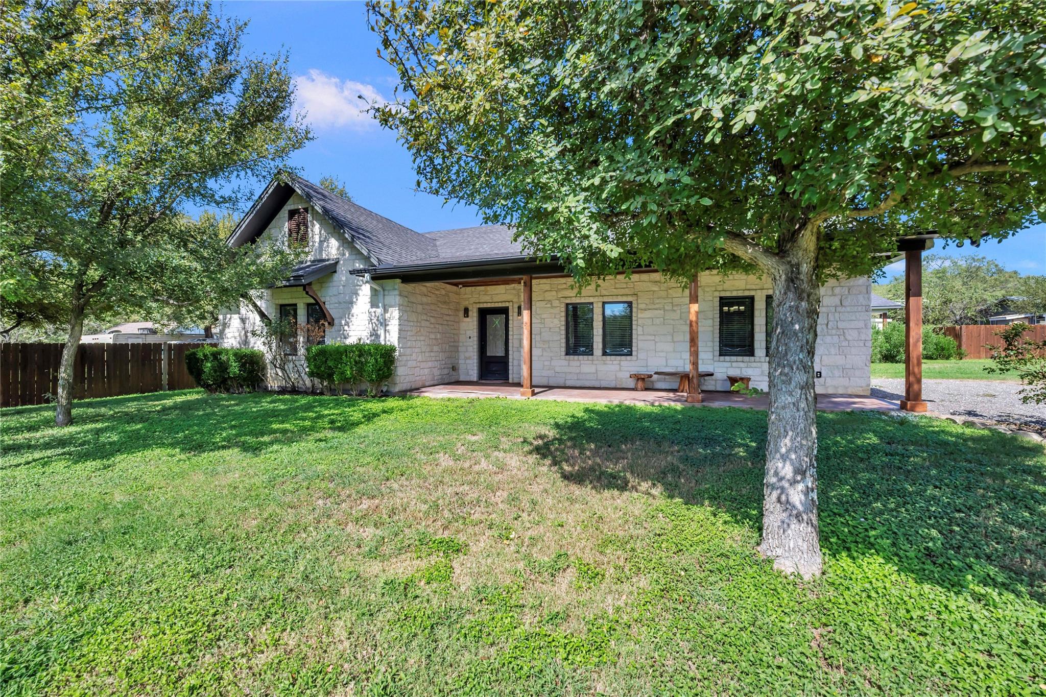 1303 Prarie Creek Dr, Granite Shoals, TX 78654