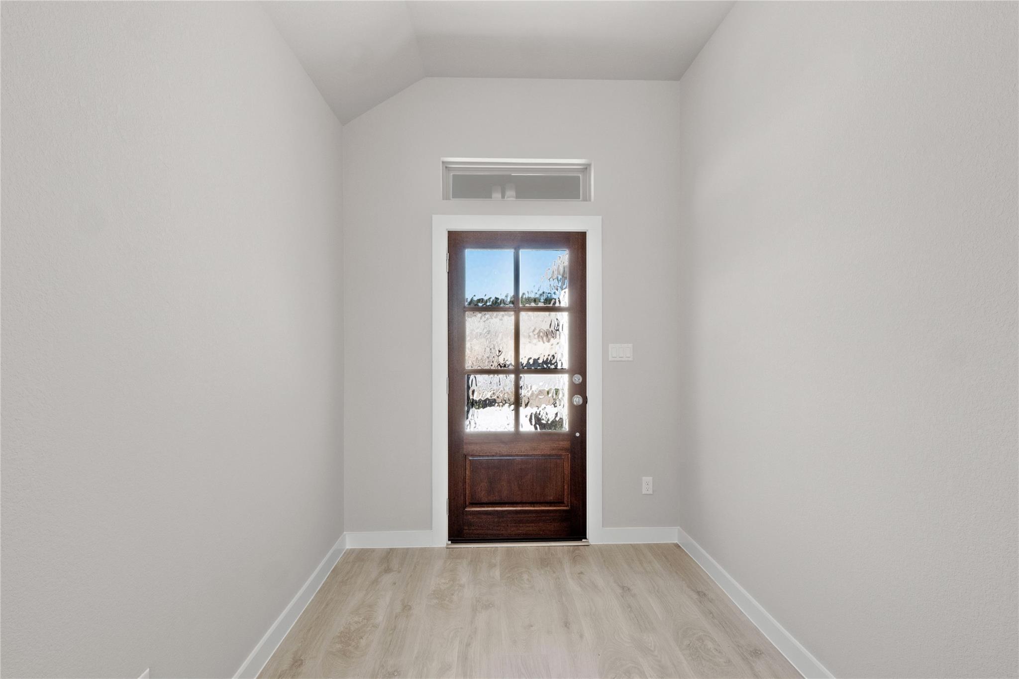 8003 Shining Flor Run, Lago Vista, TX 78645