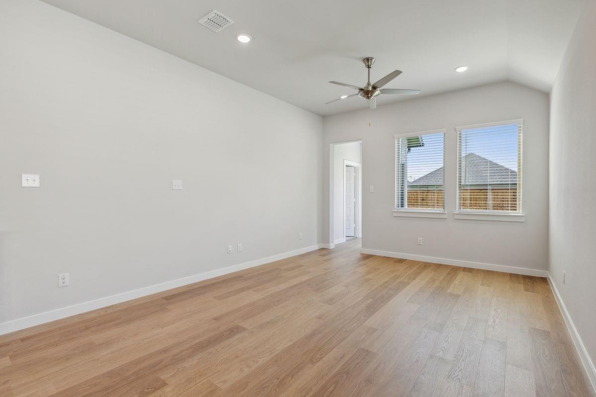 8003 Shining Flor Run, Lago Vista, TX 78645