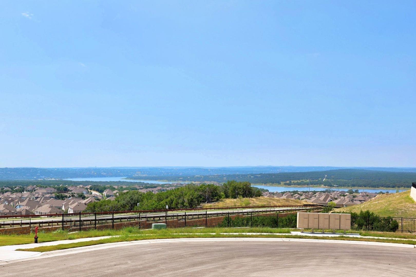 8006 Shining Flor Run, Lago Vista, TX 78645