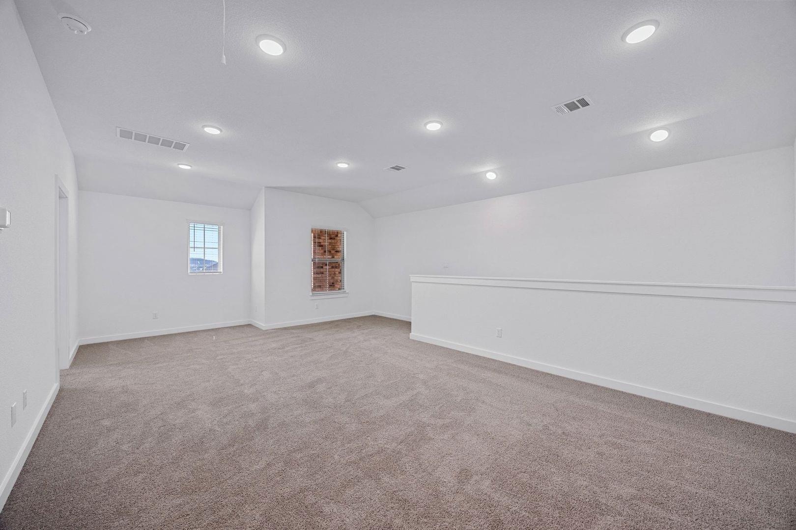 8006 Shining Flor Run, Lago Vista, TX 78645