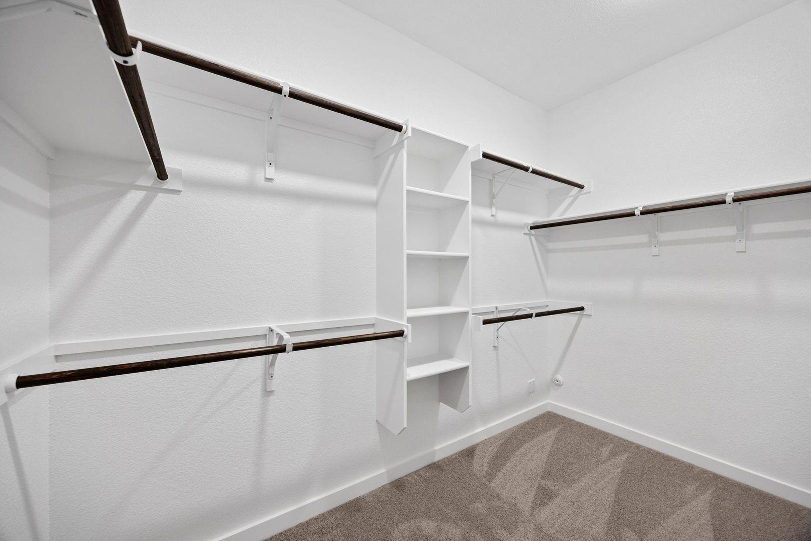 8006 Shining Flor Run, Lago Vista, TX 78645