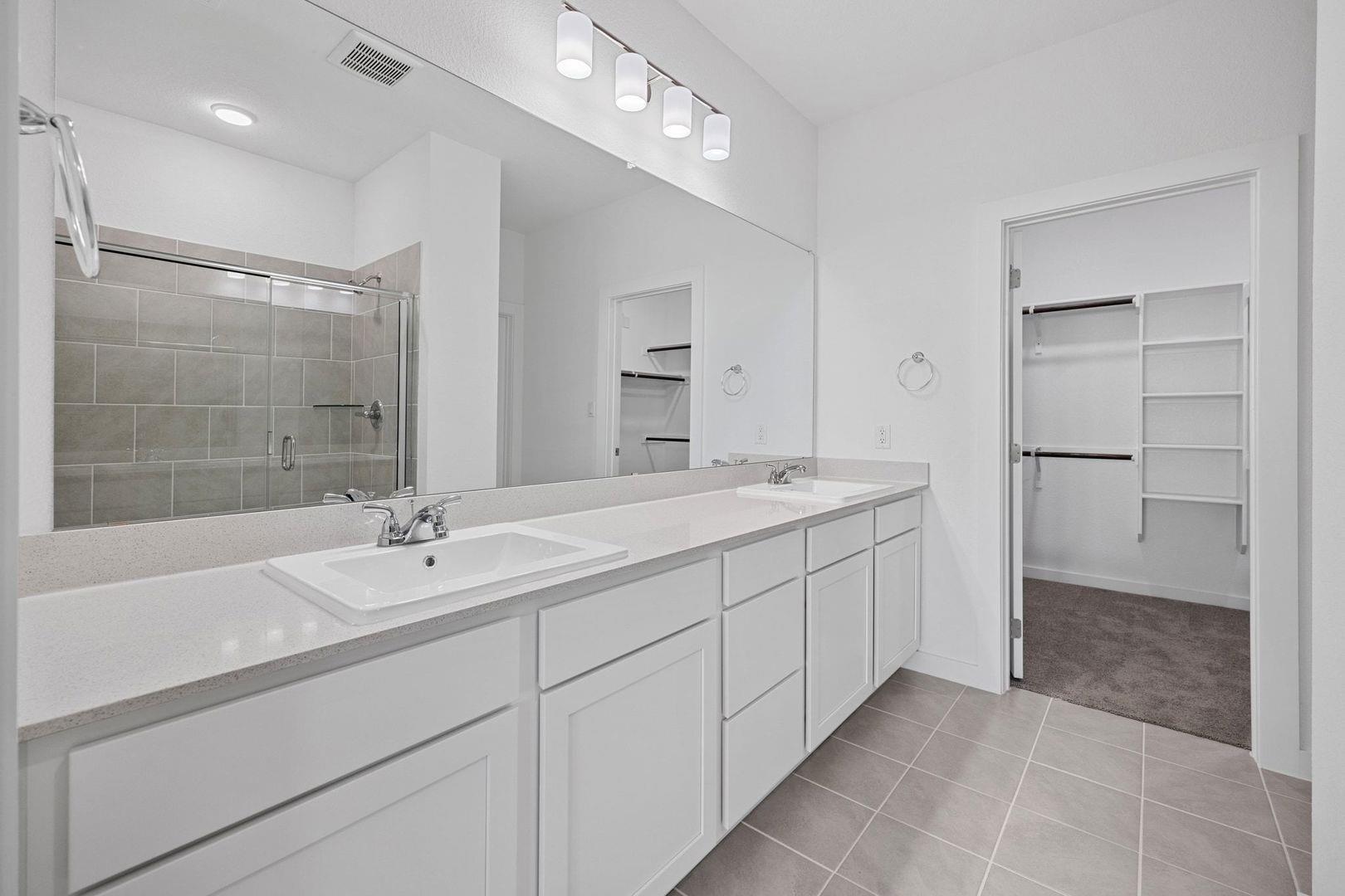 8006 Shining Flor Run, Lago Vista, TX 78645