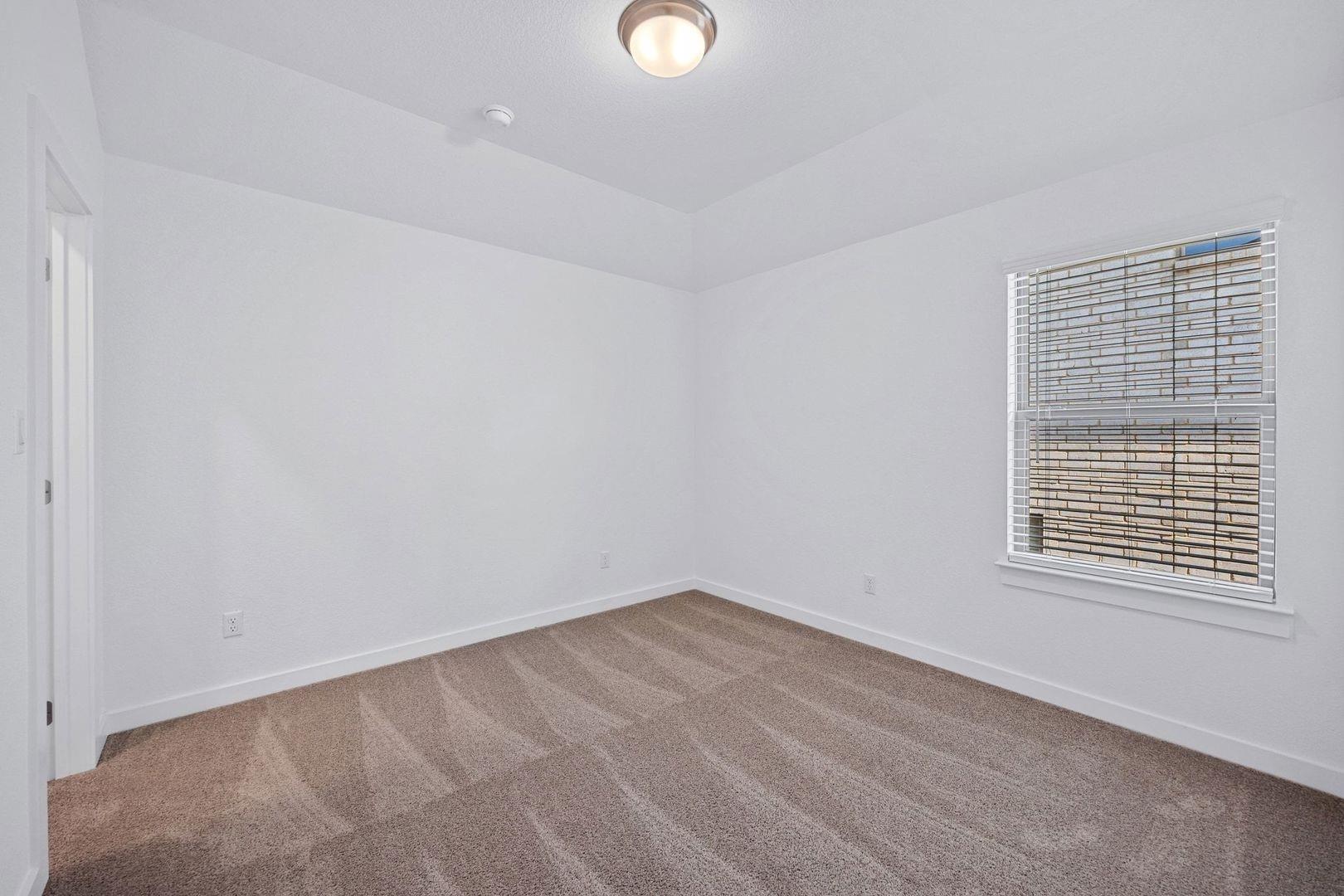 8006 Shining Flor Run, Lago Vista, TX 78645