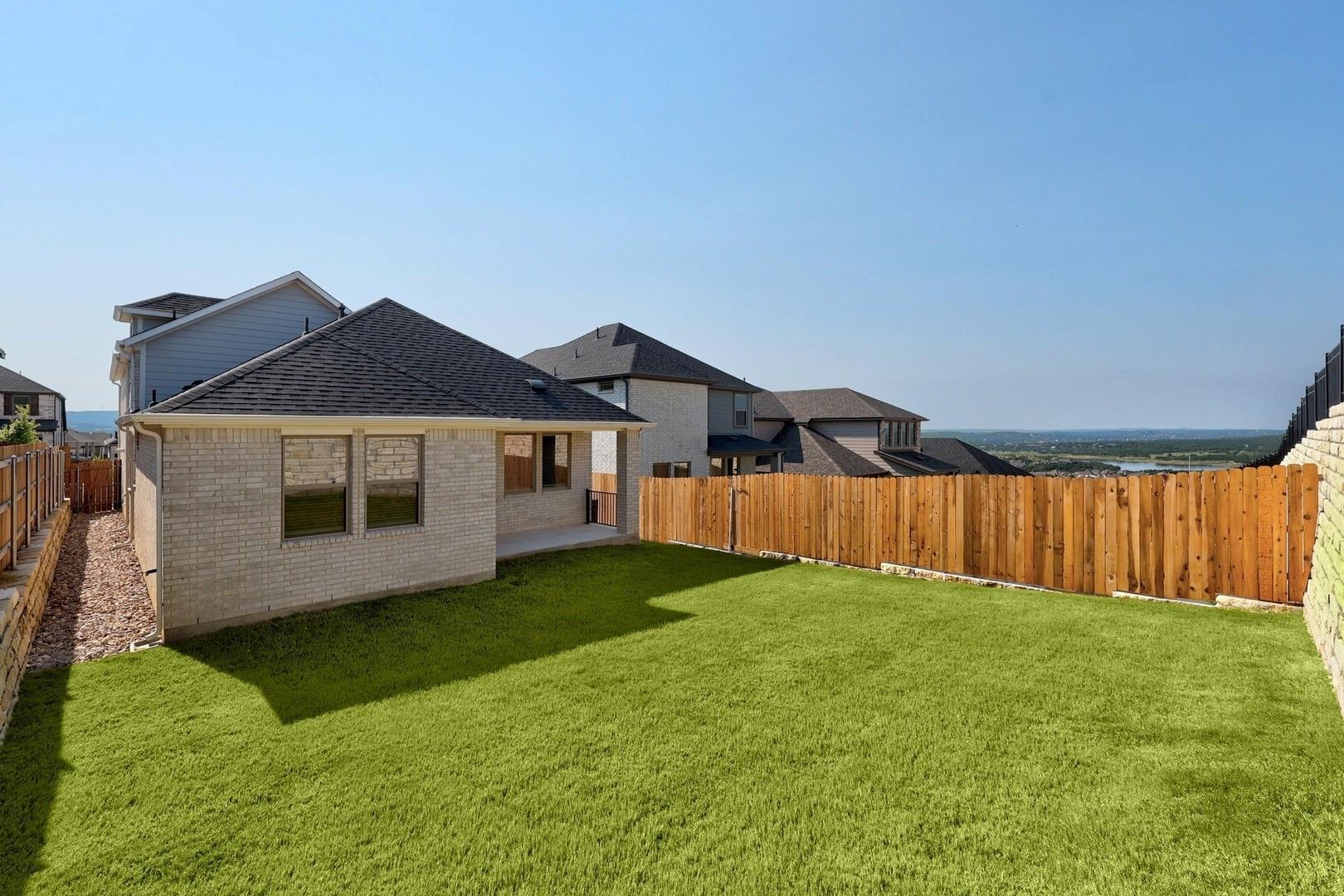 8010 Shining Flor Run, Lago Vista, TX 78645