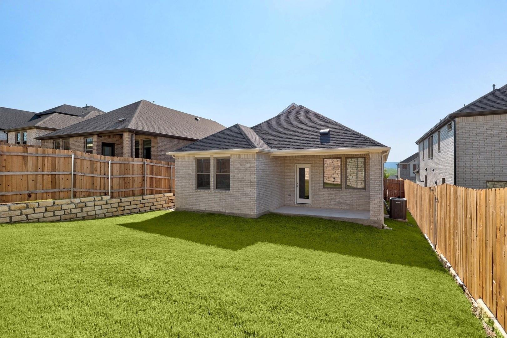 8010 Shining Flor Run, Lago Vista, TX 78645