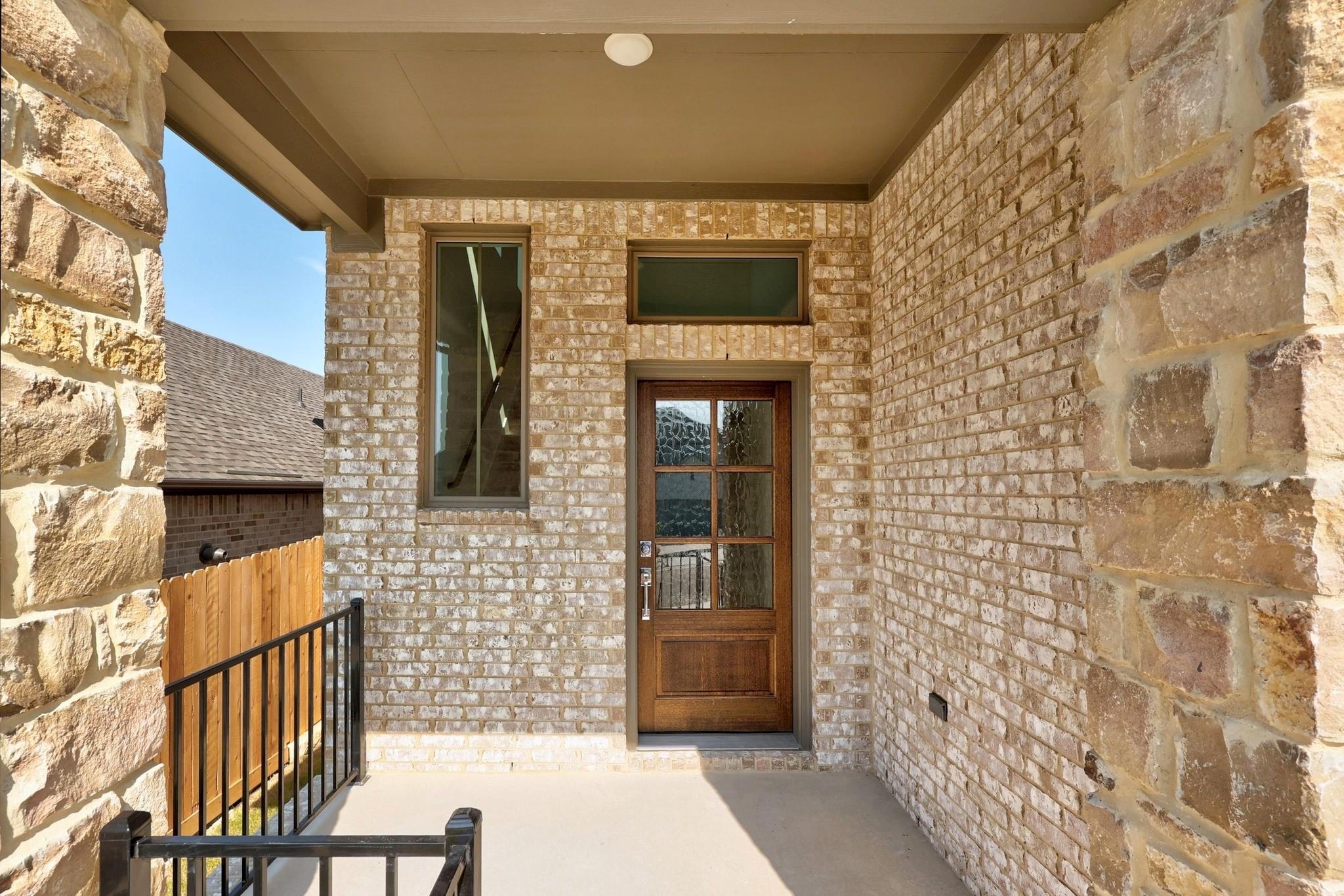 8014 Shining Flor Run, Lago Vista, TX 78645