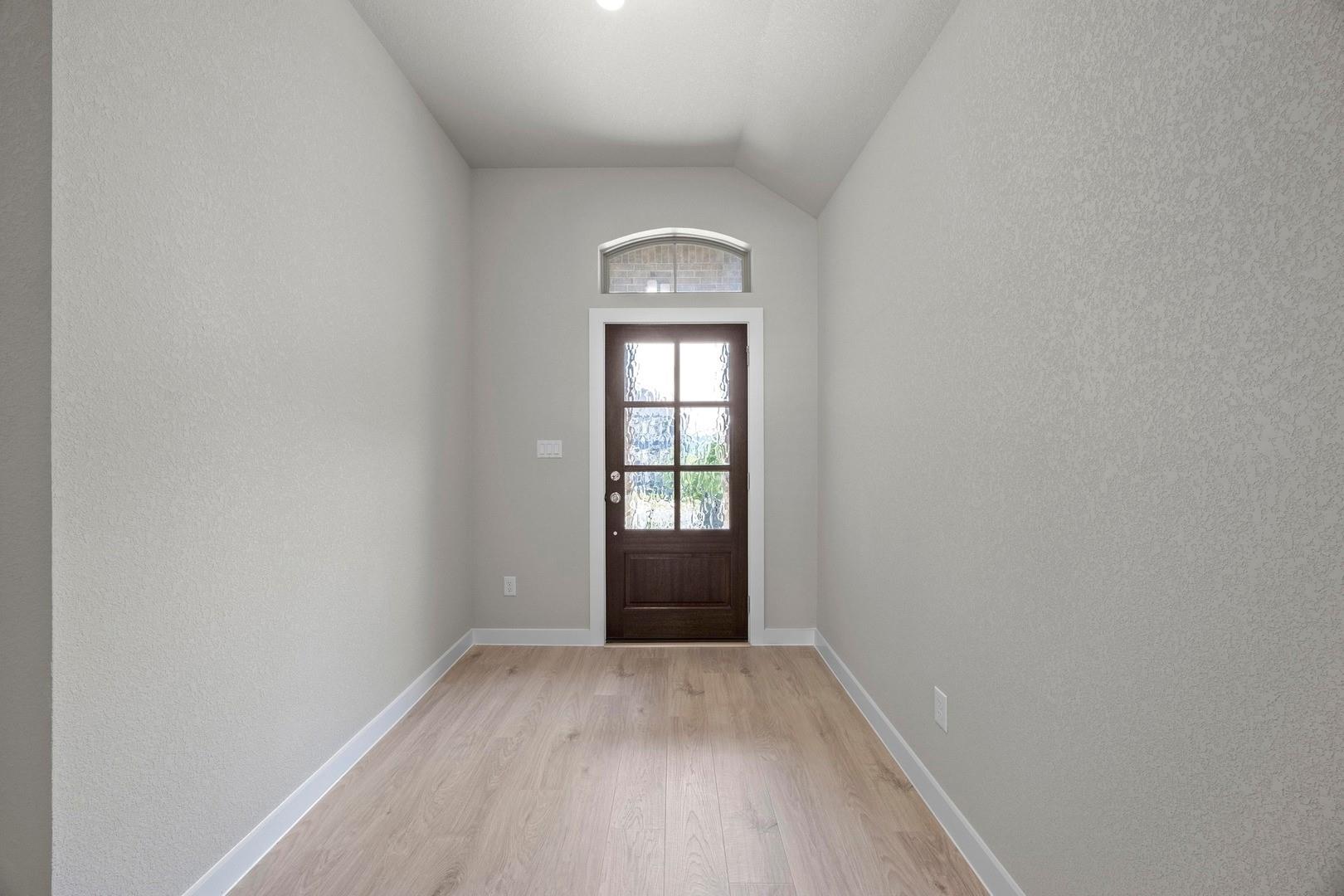 8012 Shining Flor Run, Lago Vista, TX 78645